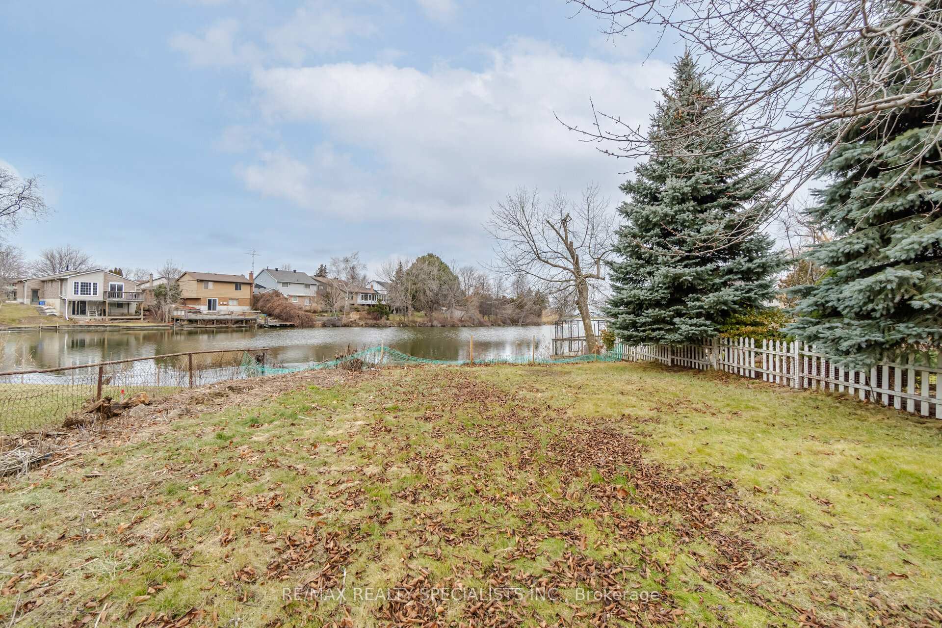 Photo 24 of Unit 3, 9 Frances Avenue, Hamilton, Lakeshore — HOMEH
