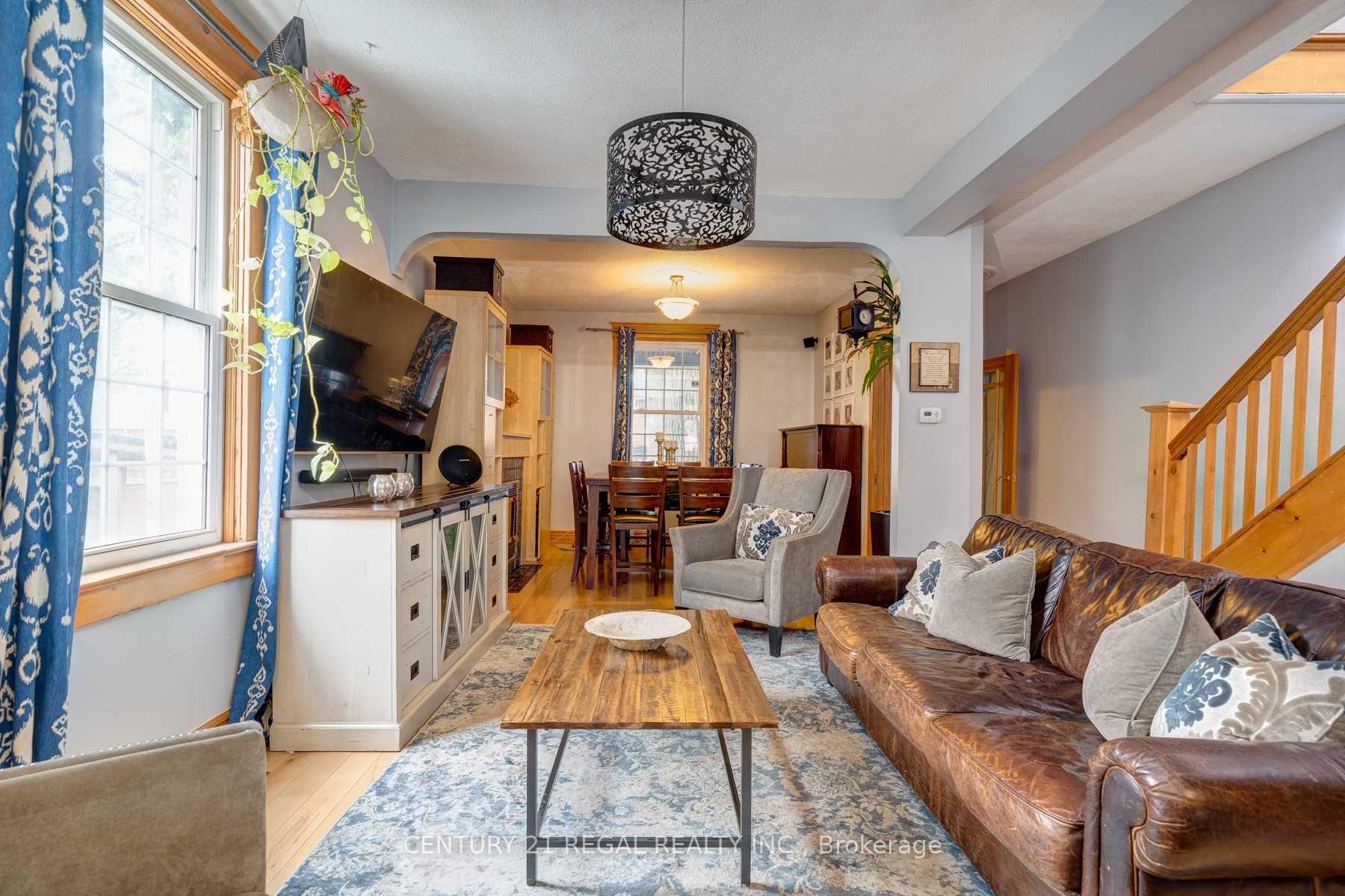 Photo 2 of 31 Kildonan Road, Toronto, East End-Danforth — HOMEH