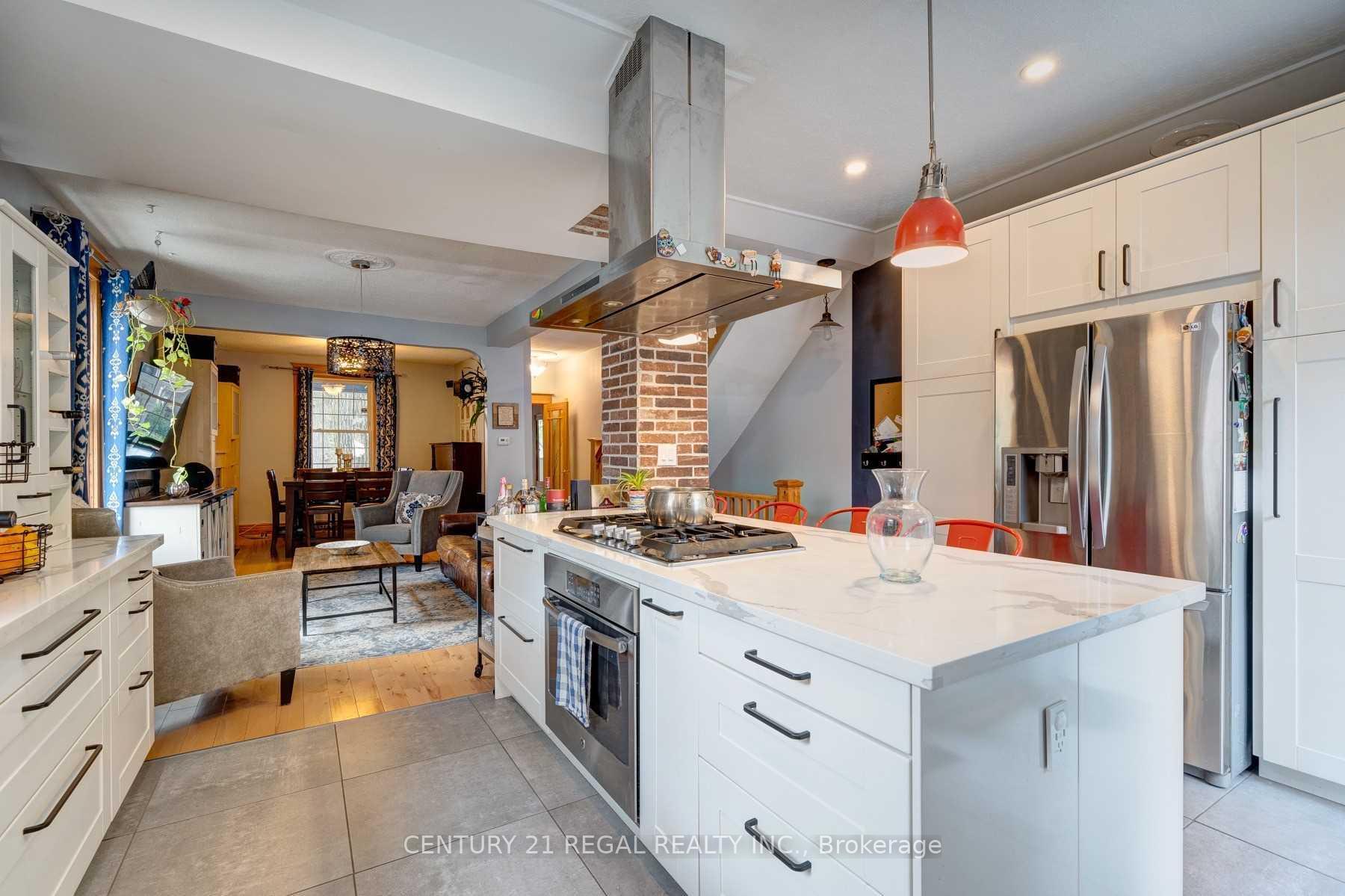 Photo 7 of 31 Kildonan Road, Toronto, East End-Danforth — HOMEH