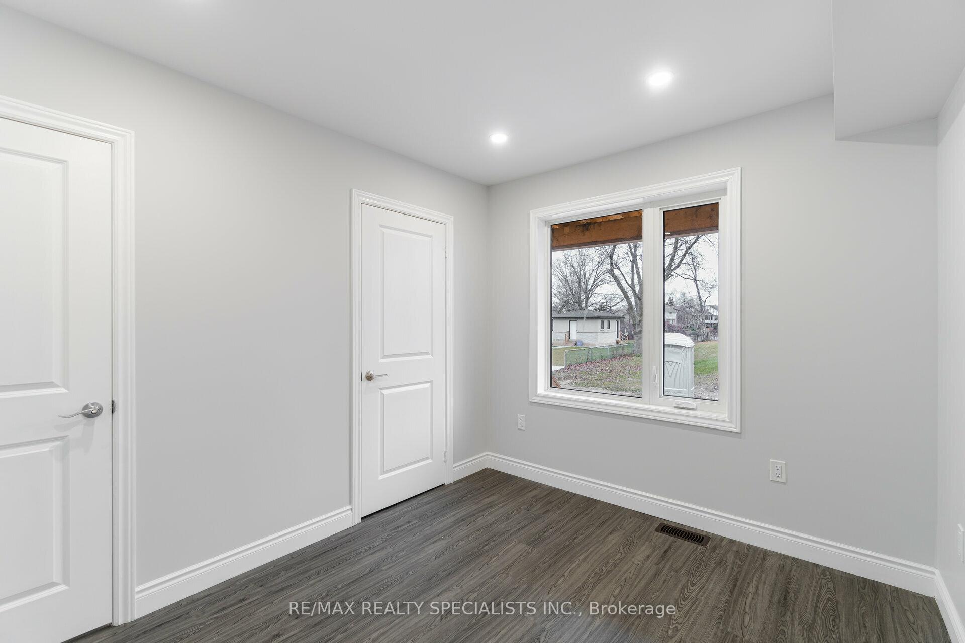 Photo 20 of Unit 1, 9 Frances Avenue, Hamilton, Lakeshore — HOMEH