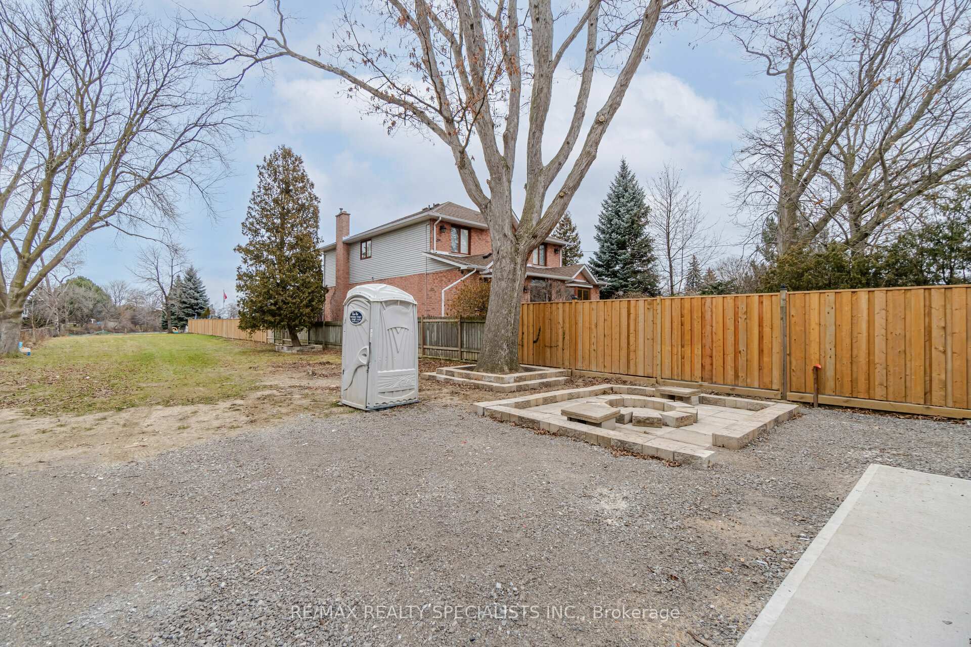 Photo 26 of Unit 1, 9 Frances Avenue, Hamilton, Lakeshore — HOMEH