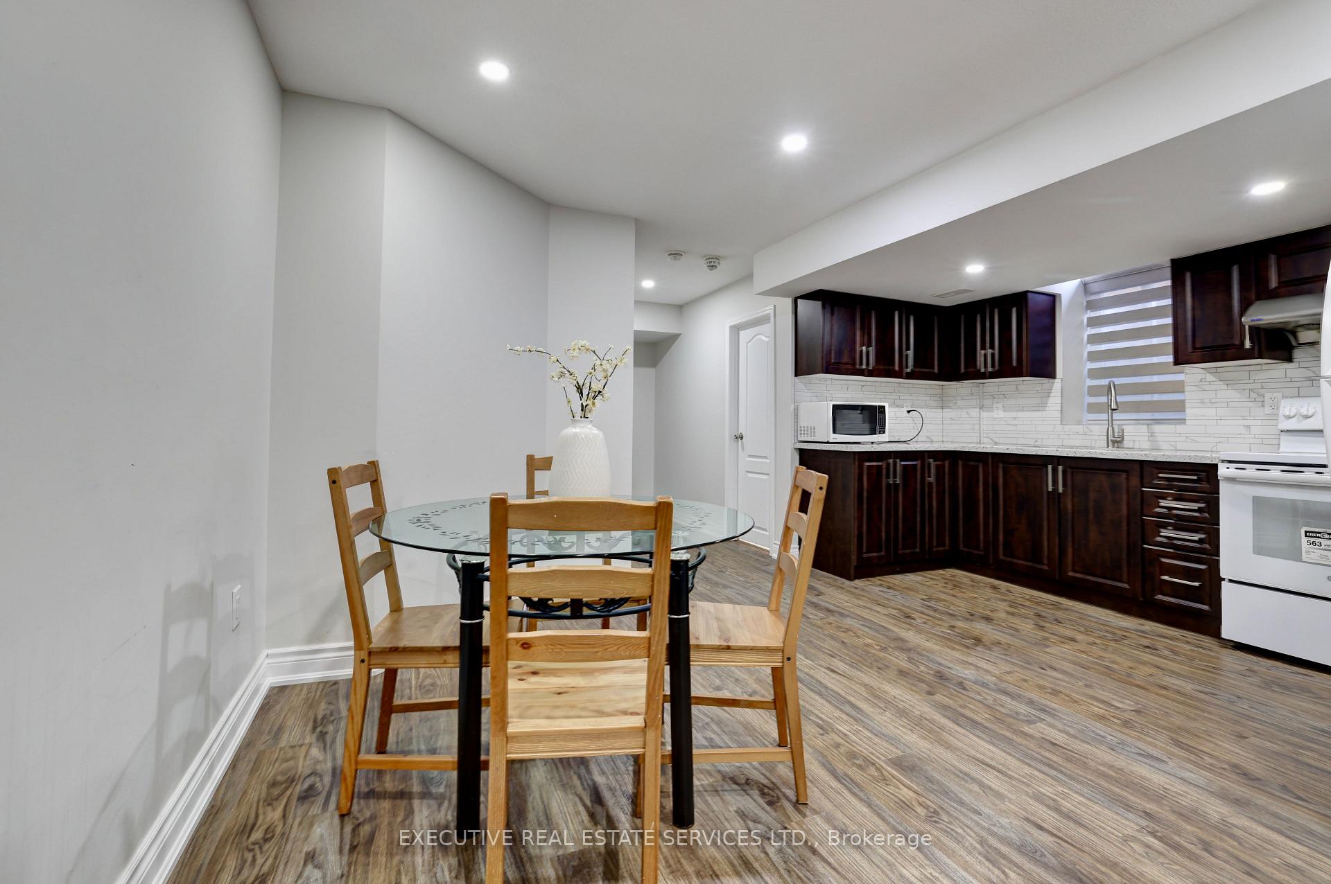 Photo 12 of 17 Iguana Trail, Brampton, Northwest Brampton — HOMEH