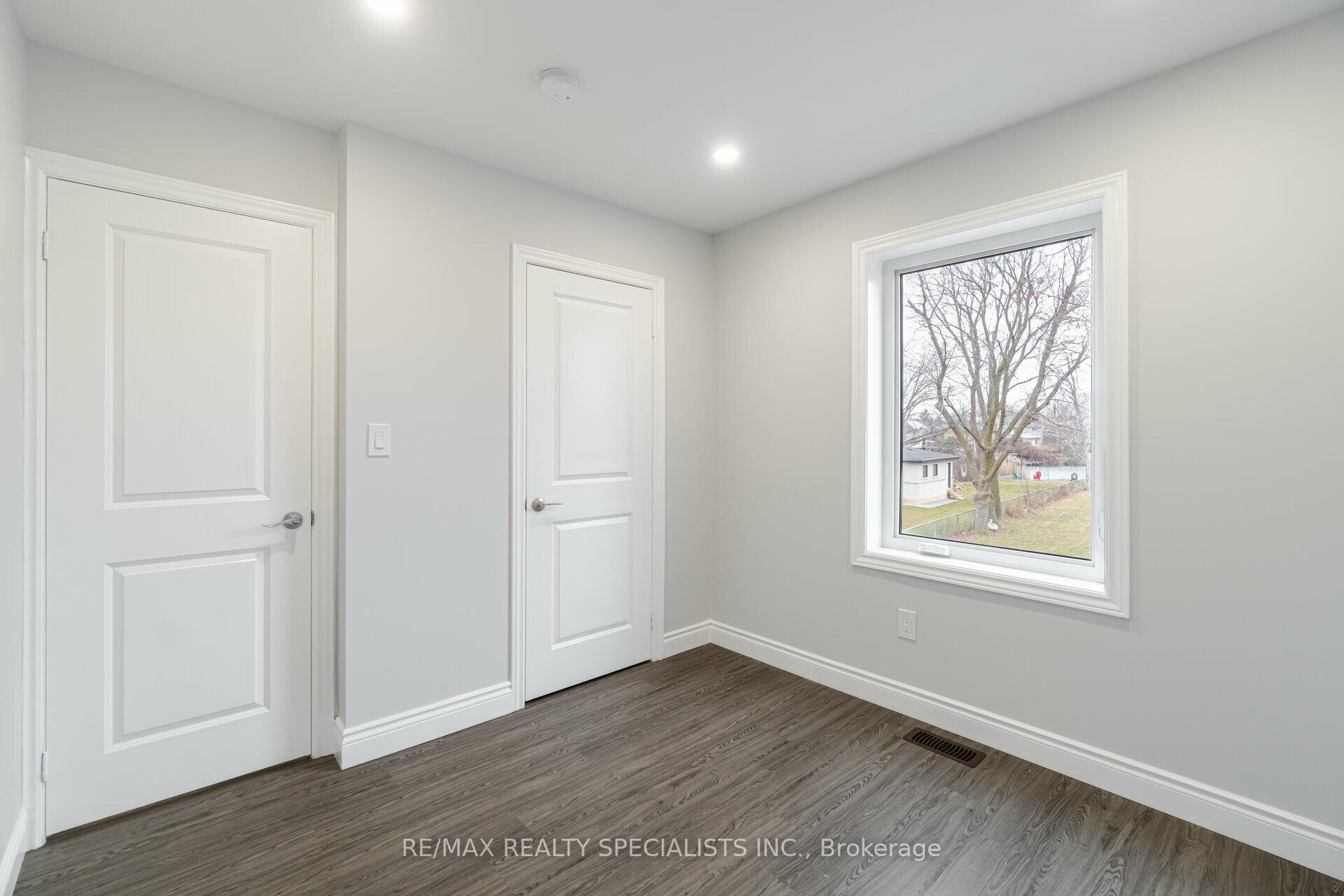 Photo 18 of Unit 2, 9 Frances Avenue, Hamilton, Lakeshore — HOMEH