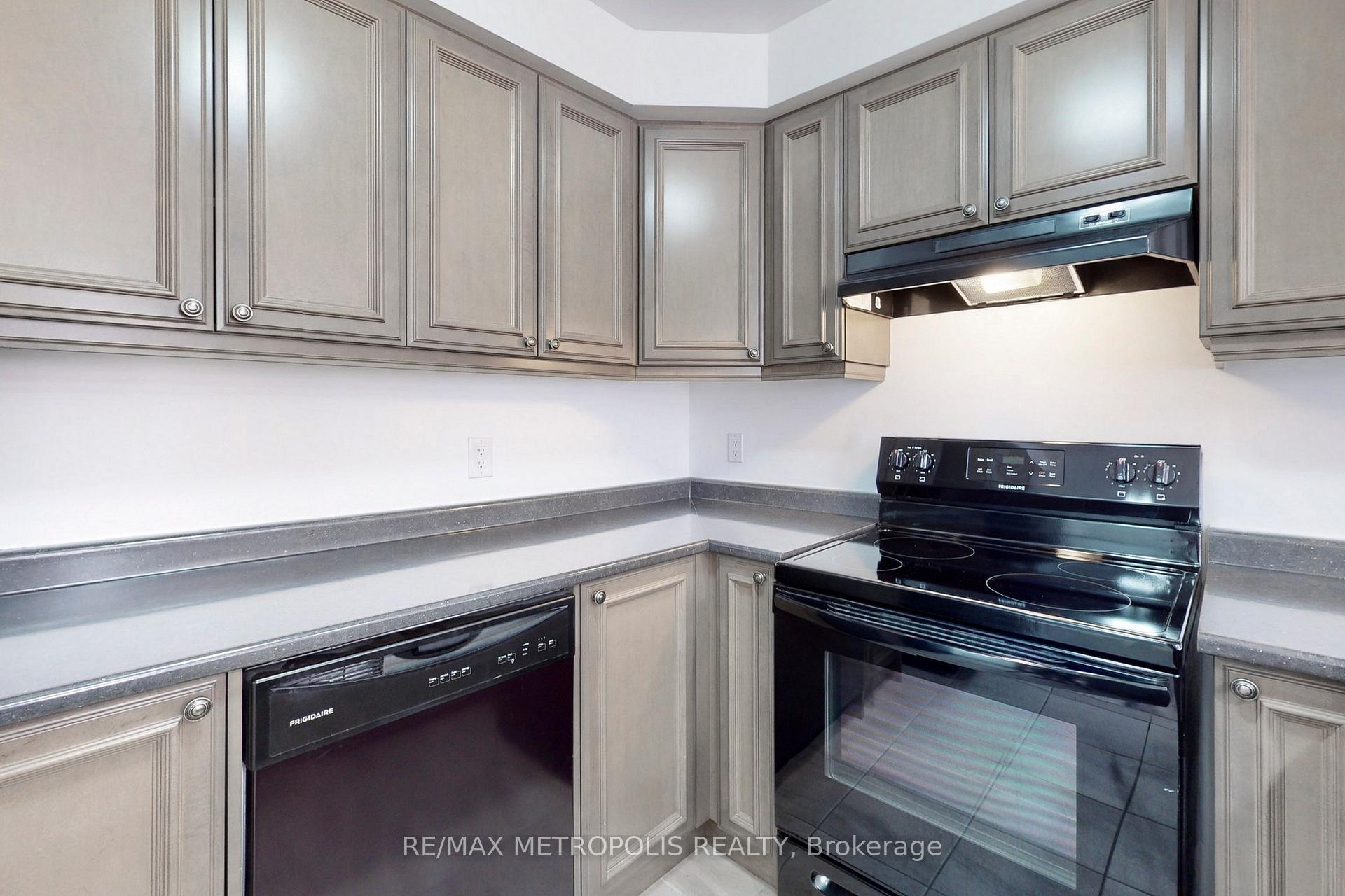 Photo 15 of 1054 Clipper Lane, Pickering, Rural Pickering — HOMEH