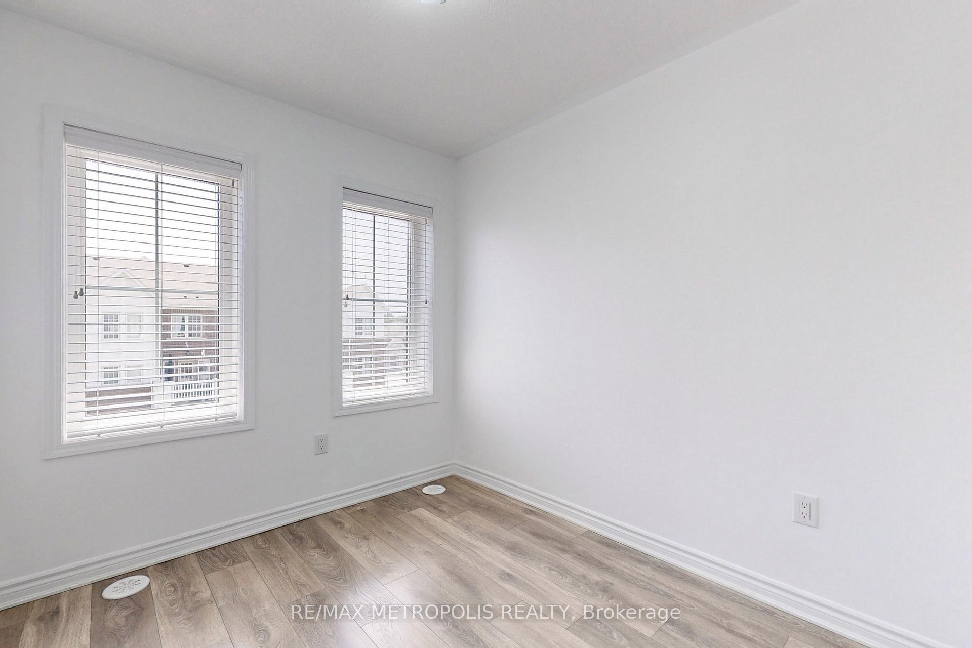 Photo 23 of 1054 Clipper Lane, Pickering, Rural Pickering — HOMEH