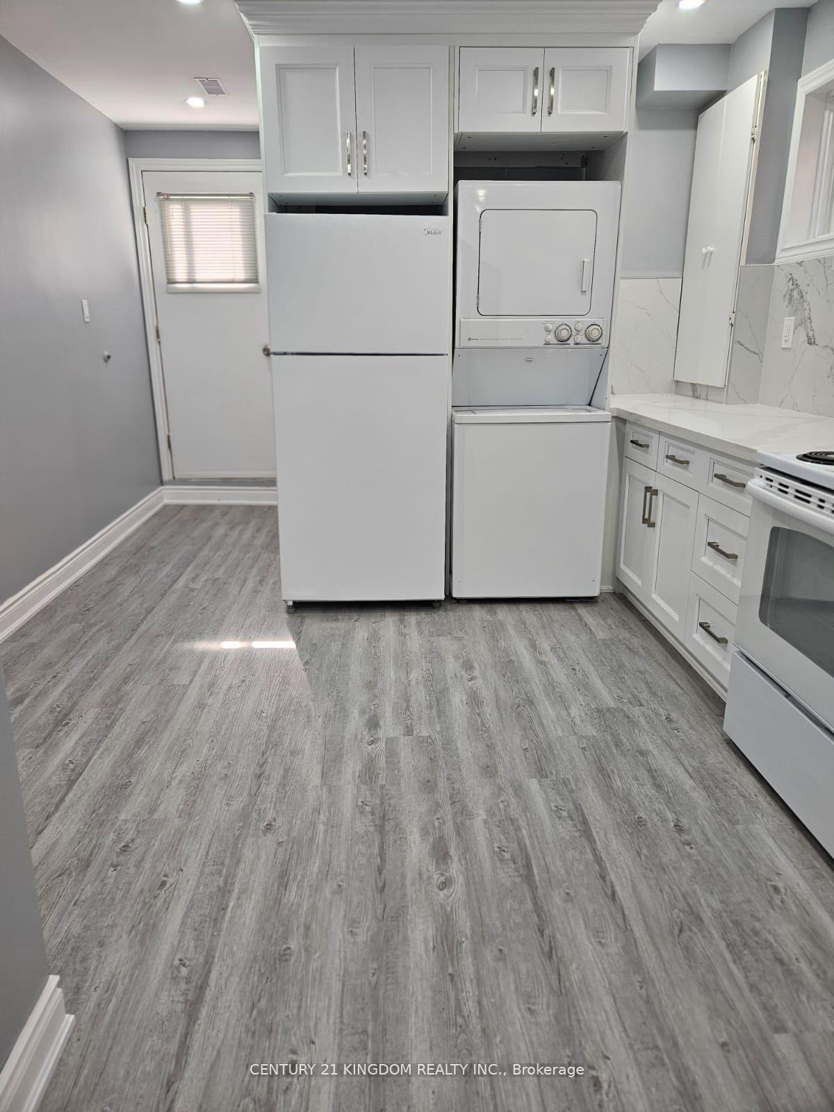 Photo 2 of Unit - Bsmt, 1173 Gloucester Square, Pickering, Liverpool — HOMEH