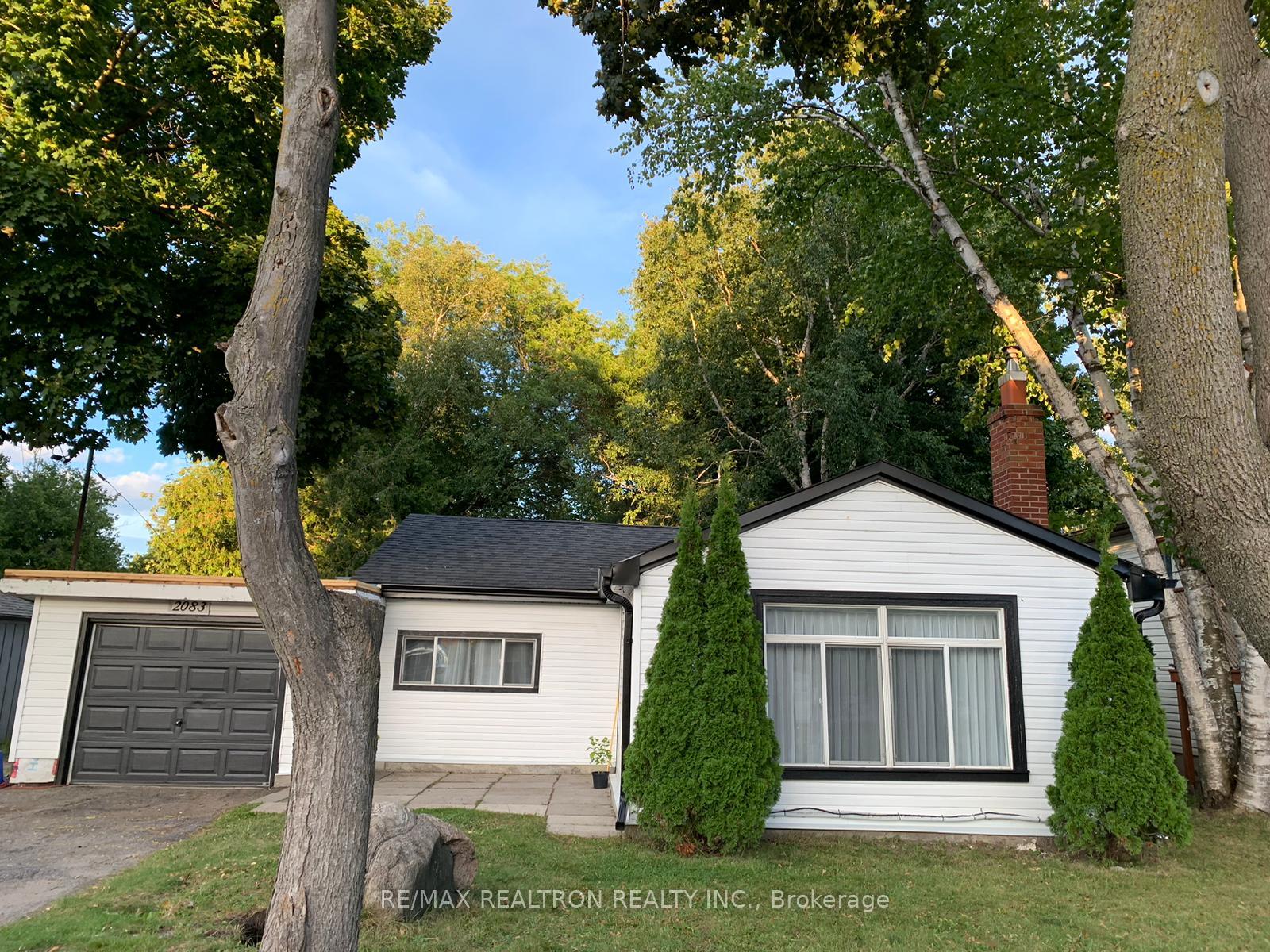 Photo 2 of 2083 St. John's Road, Innisfil, Alcona — HOMEH
