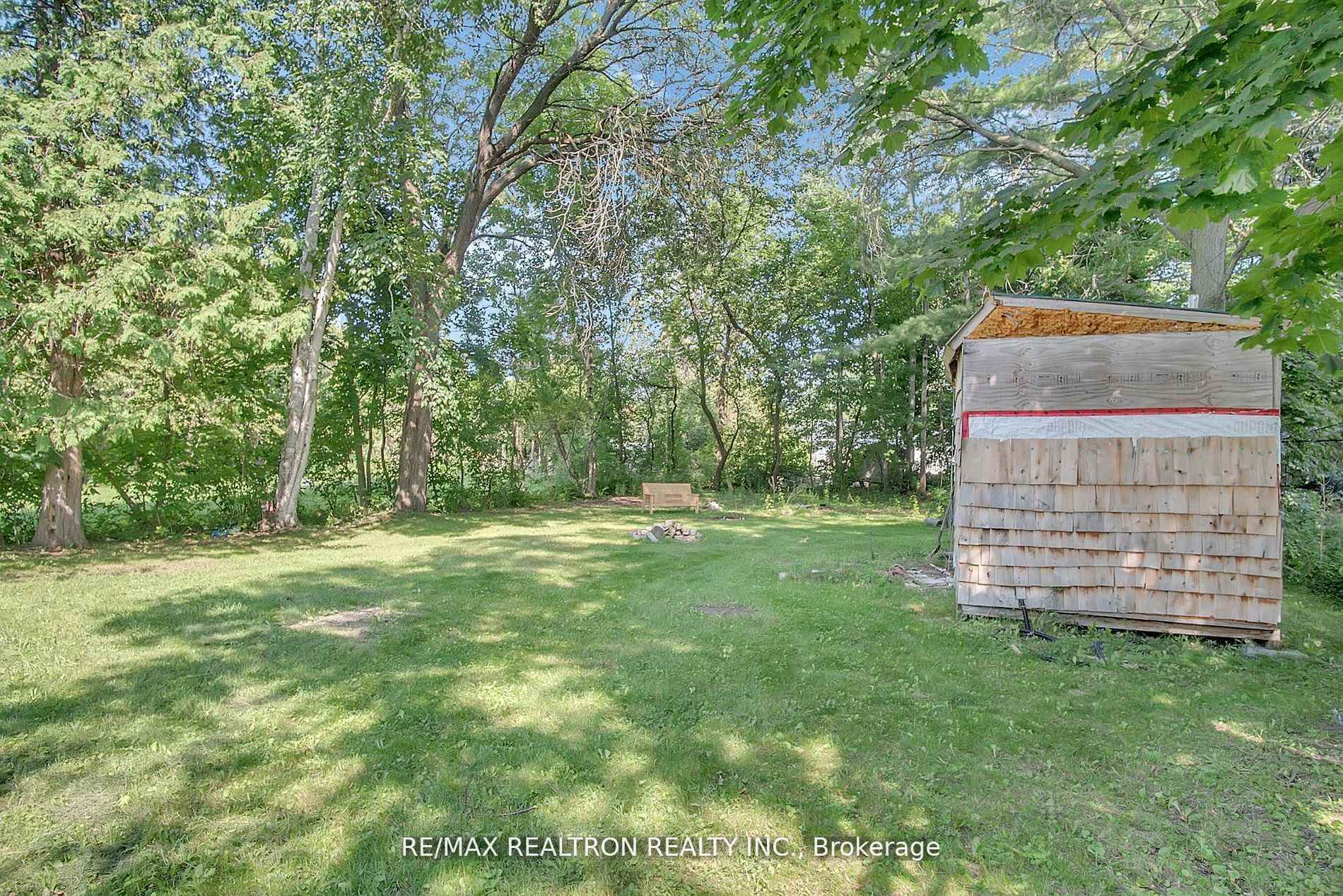 Photo 7 of 2083 St. John's Road, Innisfil, Alcona — HOMEH