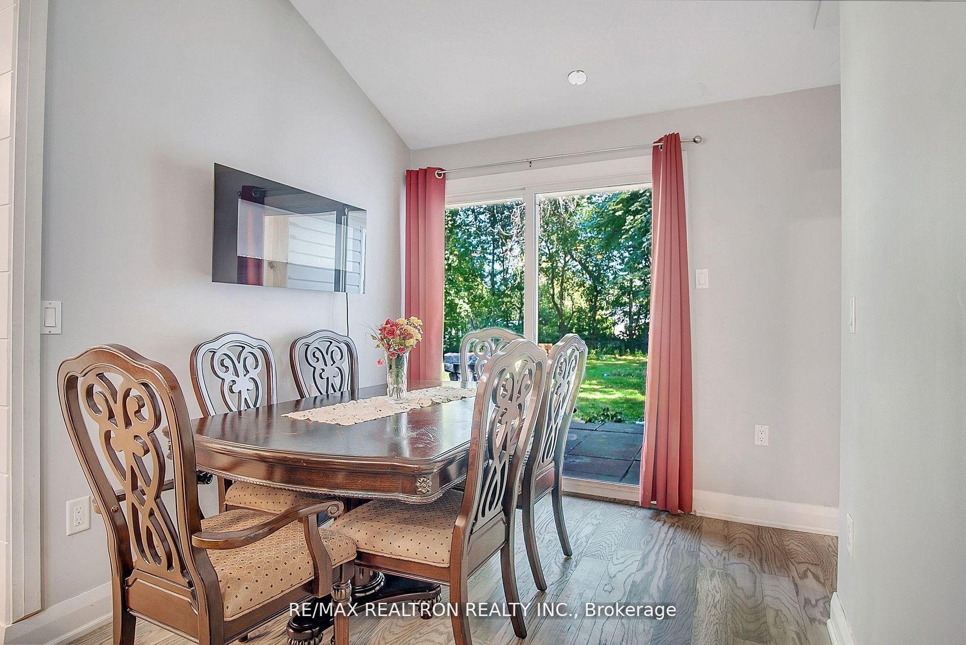 Photo 17 of 2083 St. John's Road, Innisfil, Alcona — HOMEH