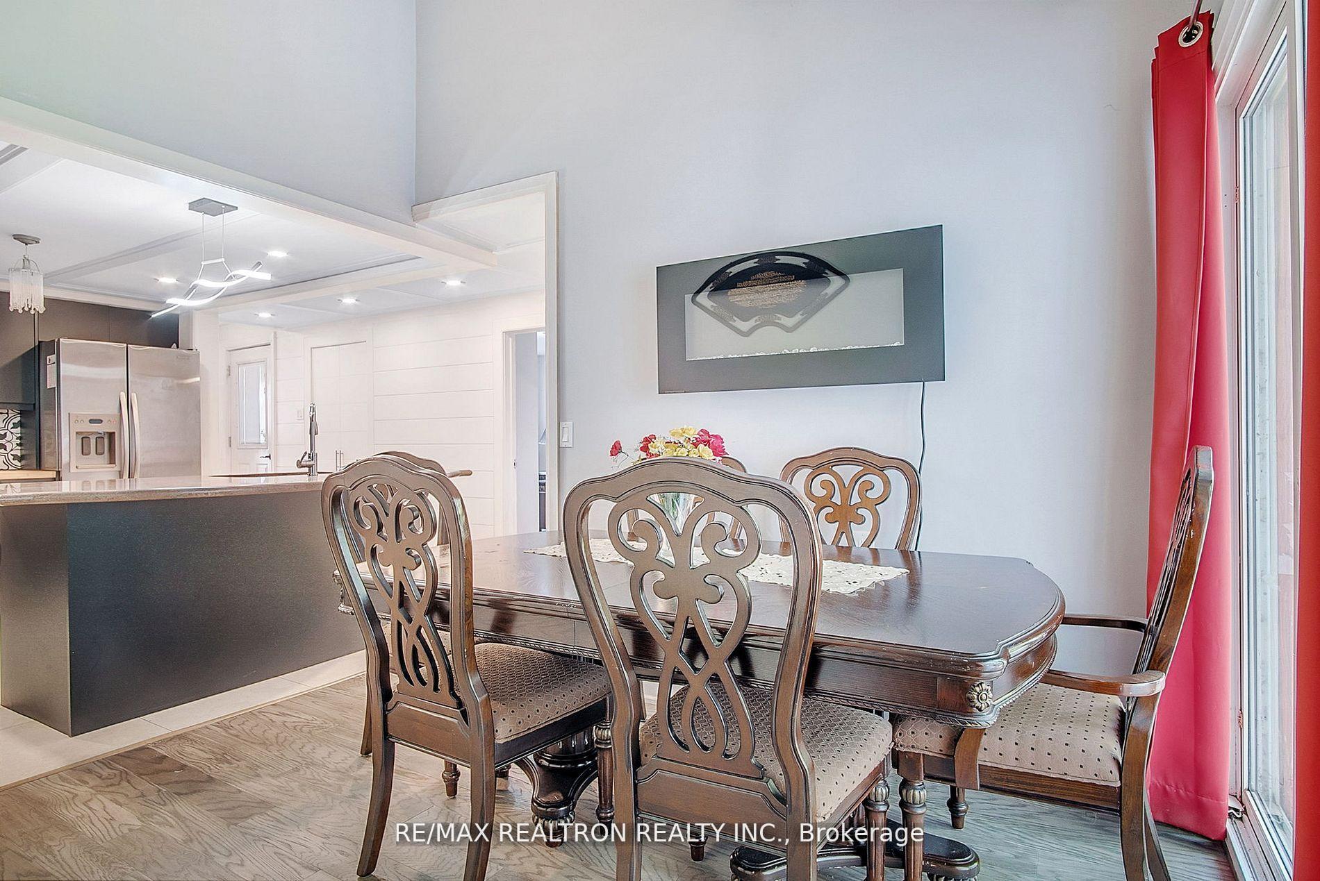 Photo 33 of 2083 St. John's Road, Innisfil, Alcona — HOMEH