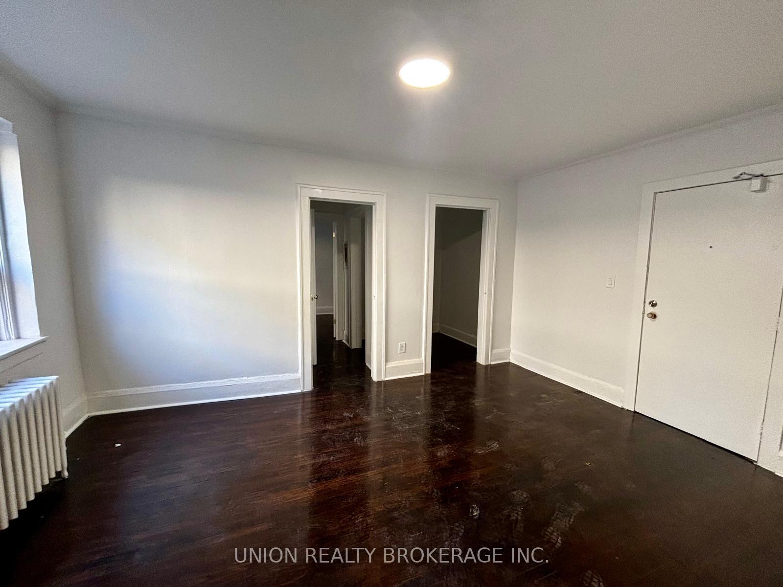 Photo 6 of Unit 20, 2449 Queen Street E, Toronto, The Beaches — HOMEH