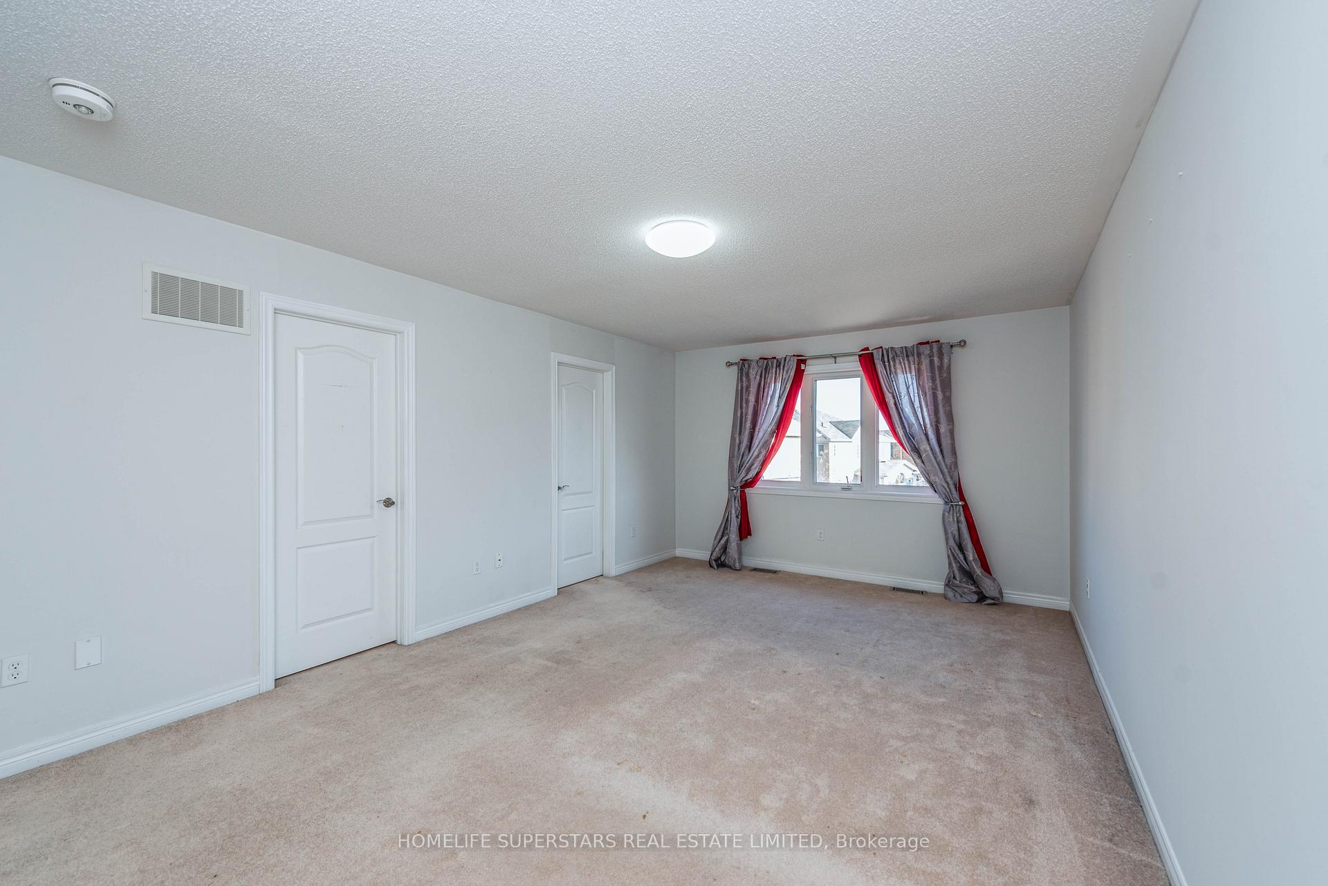 Photo 10 of 37 Fossil Street, Brampton, Bram East — HOMEH