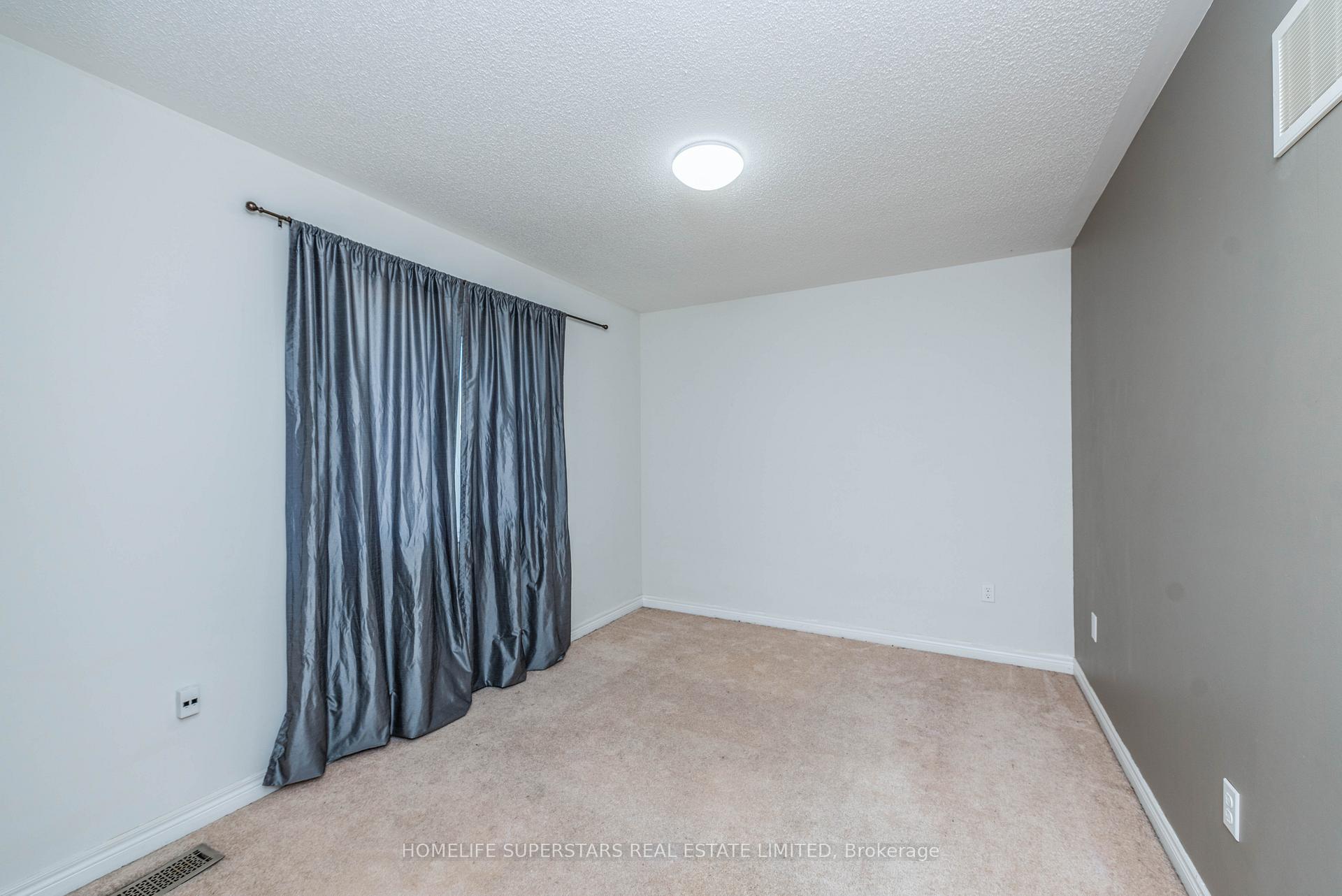 Photo 28 of 37 Fossil Street, Brampton, Bram East — HOMEH
