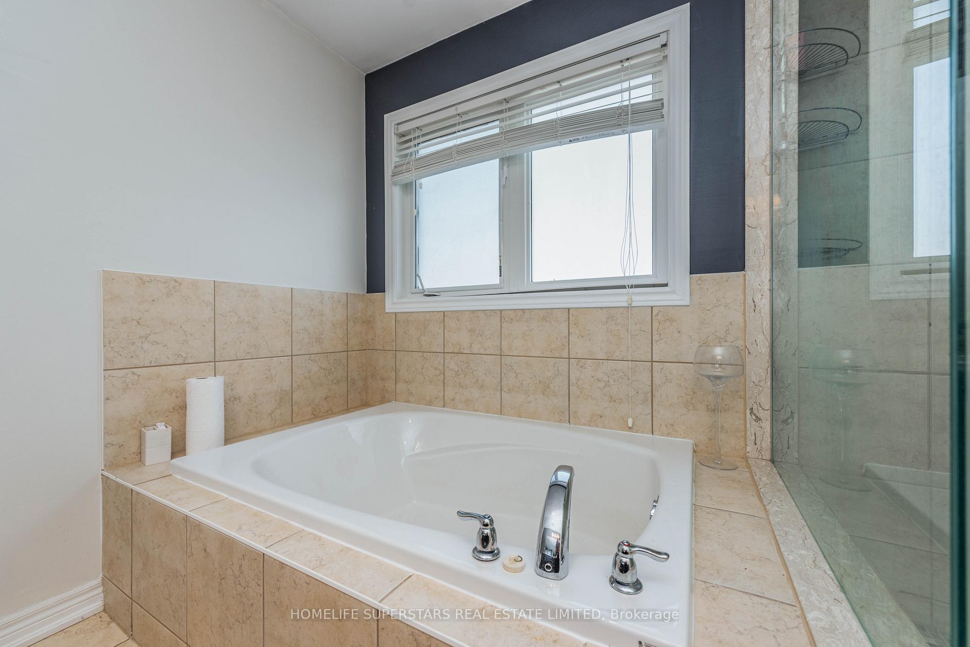 Photo 20 of 37 Fossil Street, Brampton, Bram East — HOMEH