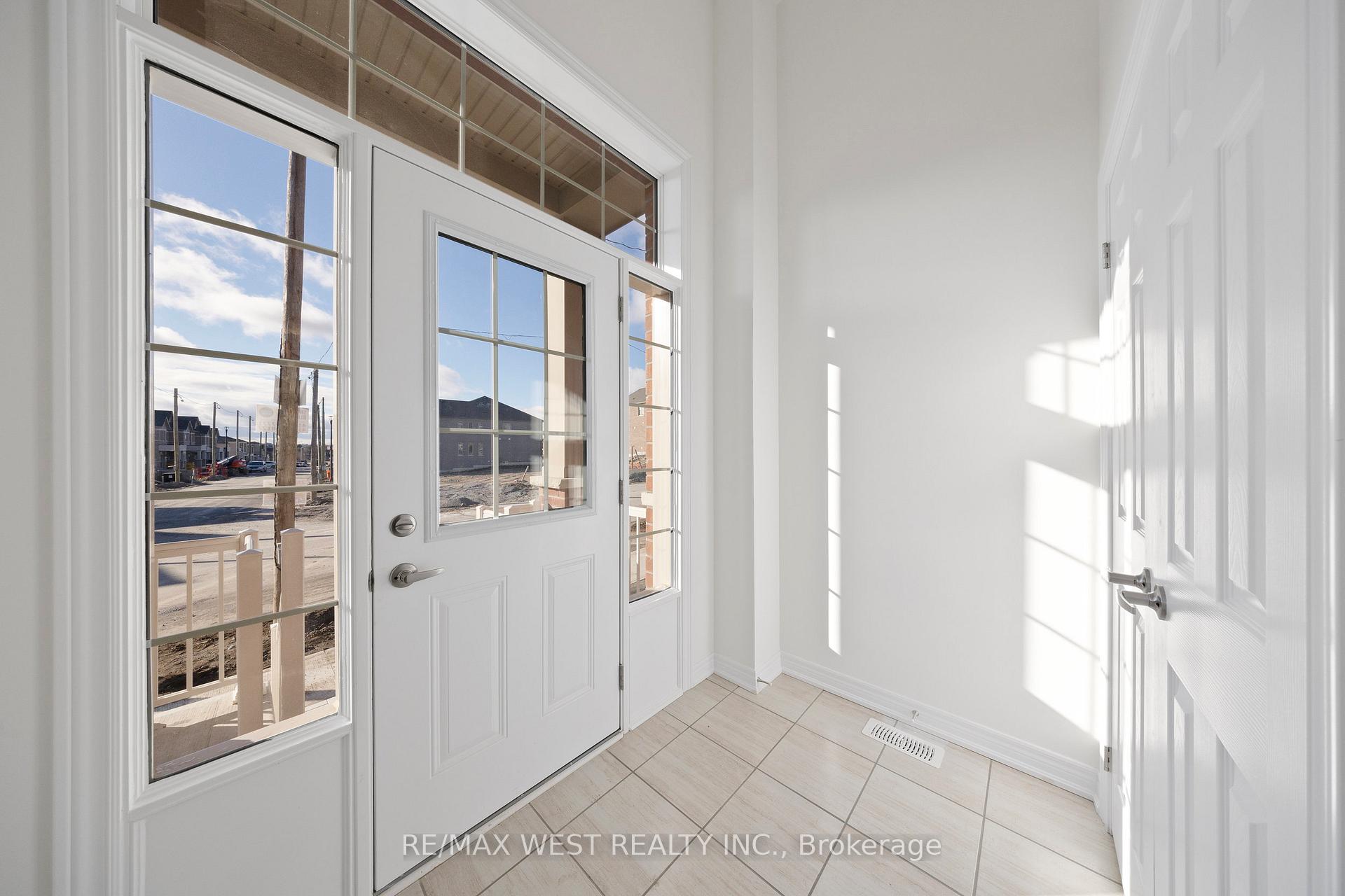 Photo 2 of 2837 Albatross Way, Pickering, Rural Pickering — HOMEH