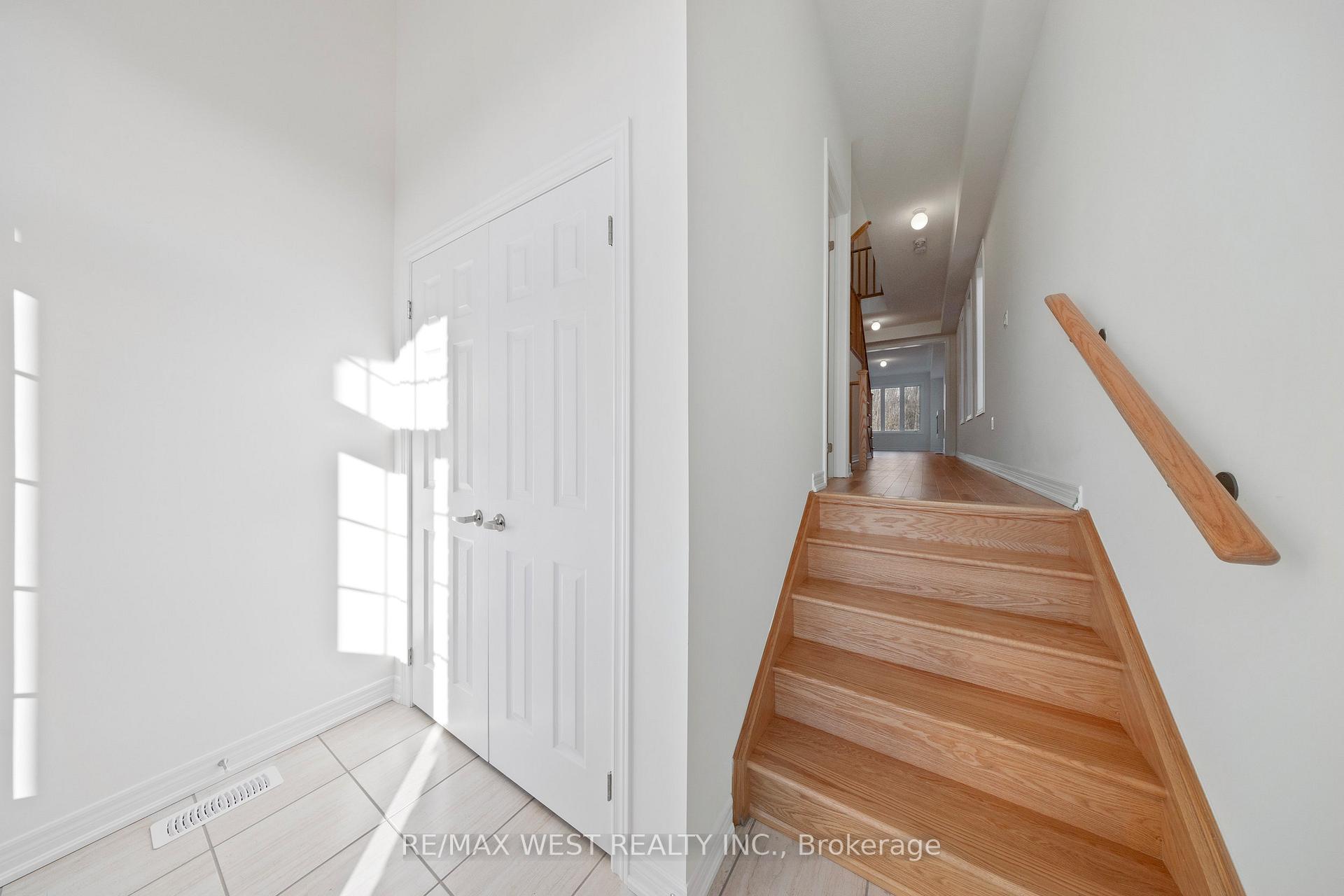 Photo 13 of 2837 Albatross Way, Pickering, Rural Pickering — HOMEH