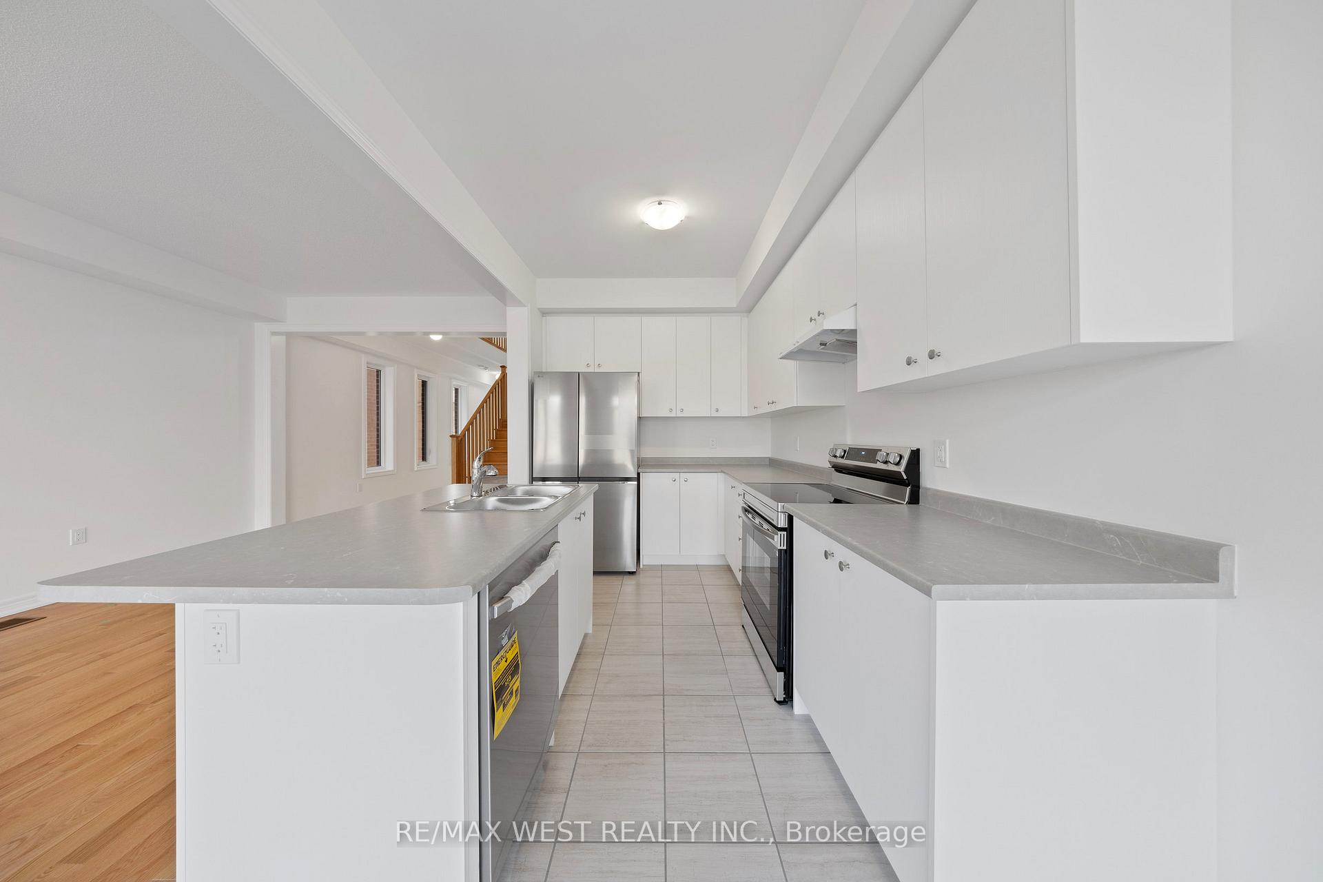 Photo 10 of 2837 Albatross Way, Pickering, Rural Pickering — HOMEH