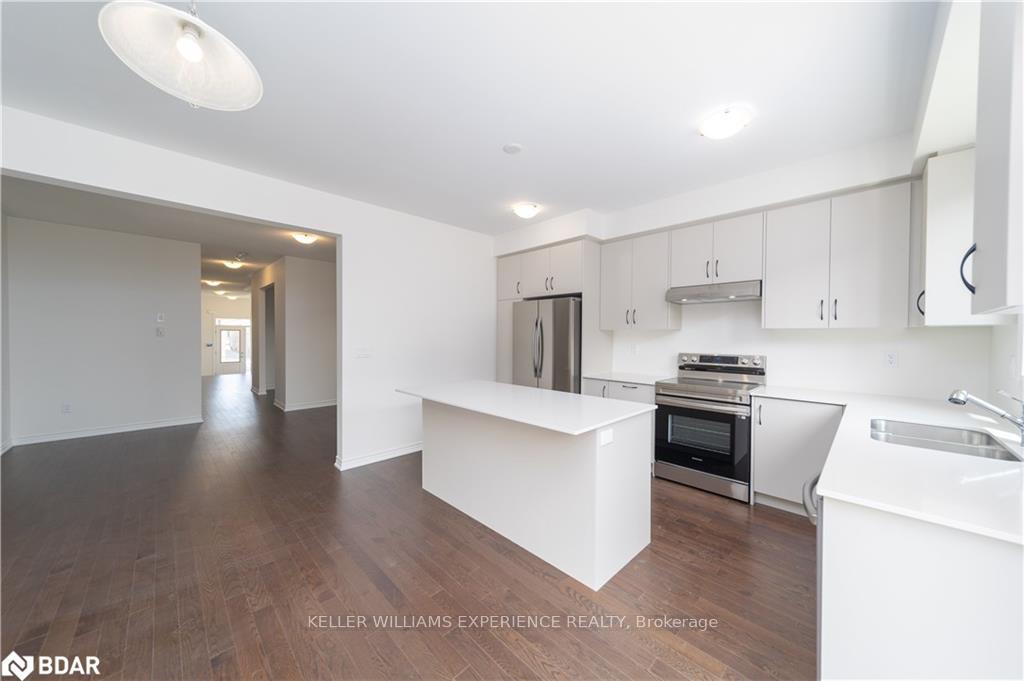 Photo 8 of 60 Gemini Drive, Barrie, 400 East — HOMEH