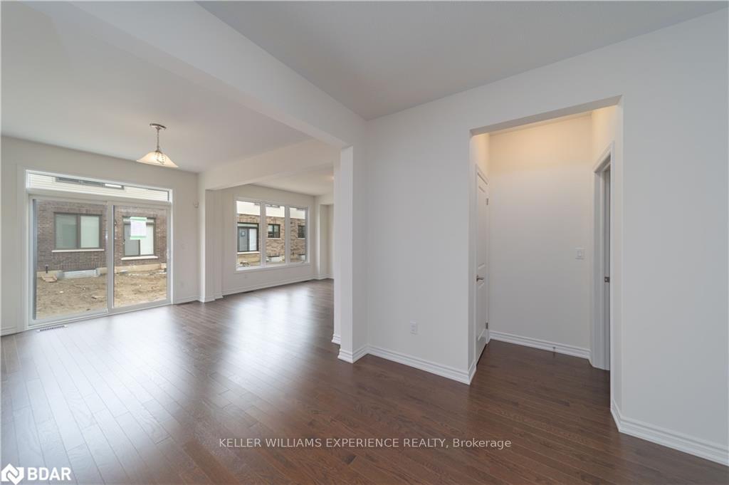 Photo 12 of 60 Gemini Drive, Barrie, 400 East — HOMEH