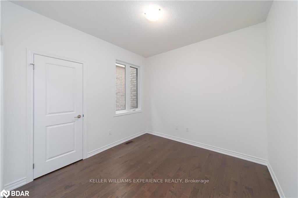 Photo 11 of 60 Gemini Drive, Barrie, 400 East — HOMEH