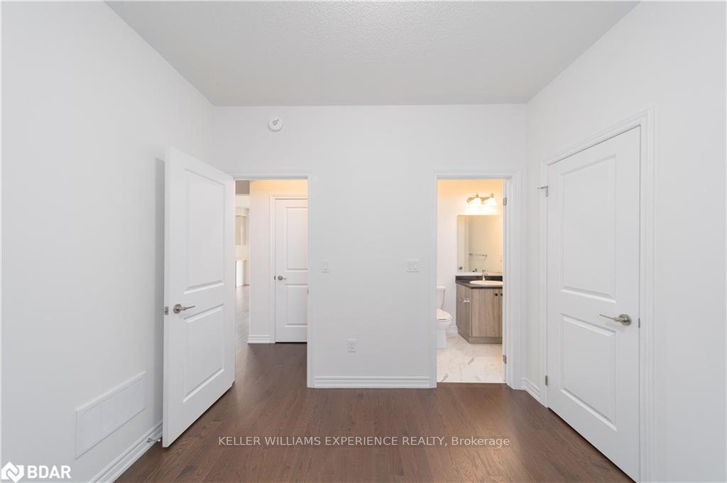 Photo 10 of 60 Gemini Drive, Barrie, 400 East — HOMEH