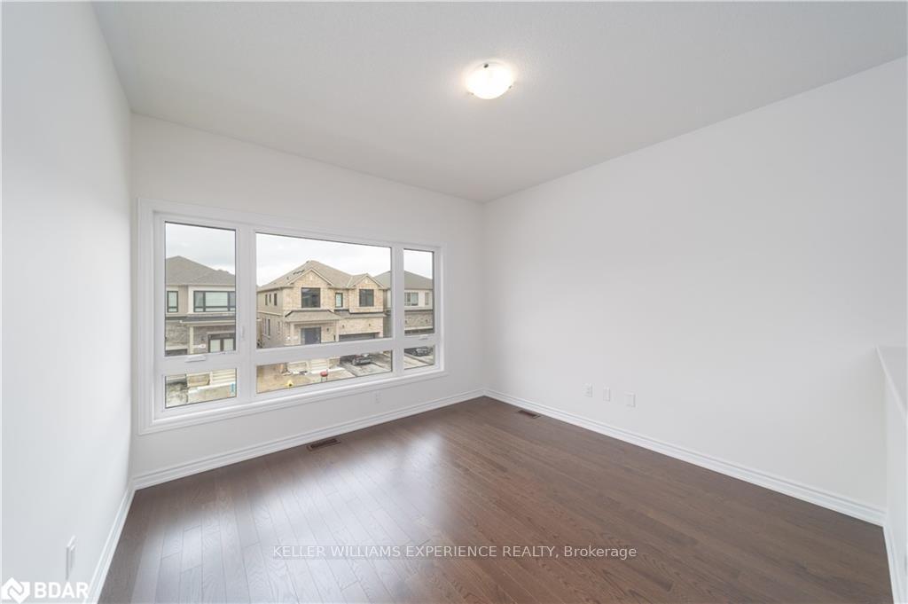 Photo 16 of 60 Gemini Drive, Barrie, 400 East — HOMEH