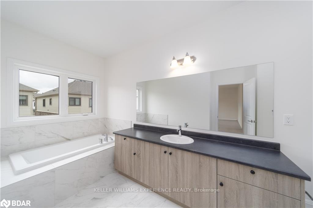 Photo 38 of 60 Gemini Drive, Barrie, 400 East — HOMEH