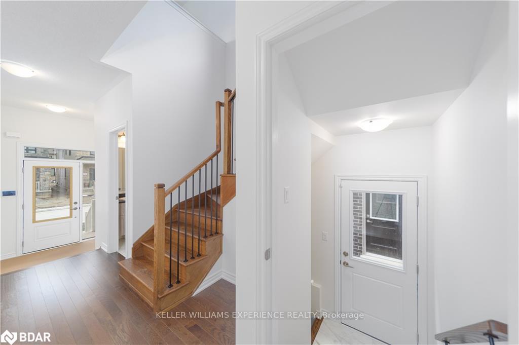 Photo 32 of 60 Gemini Drive, Barrie, 400 East — HOMEH