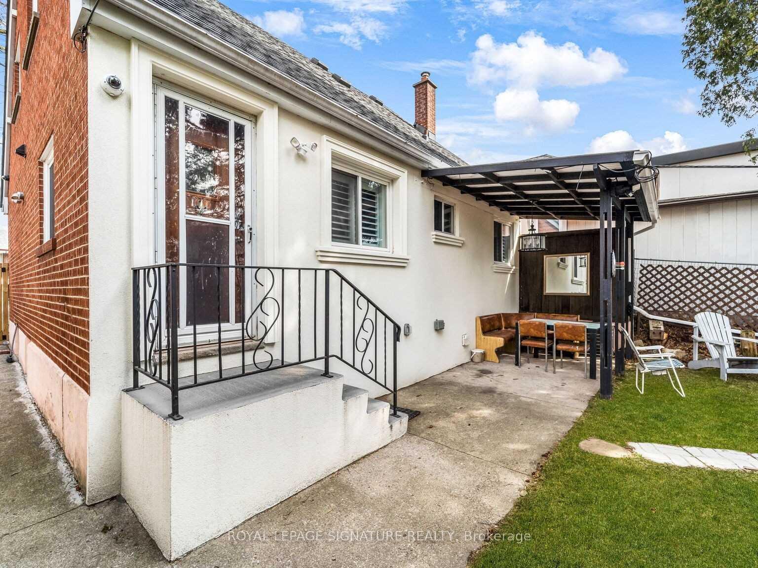 Photo 34 of 61 Holmstead Avenue, Toronto, O'Connor-Parkview — HOMEH
