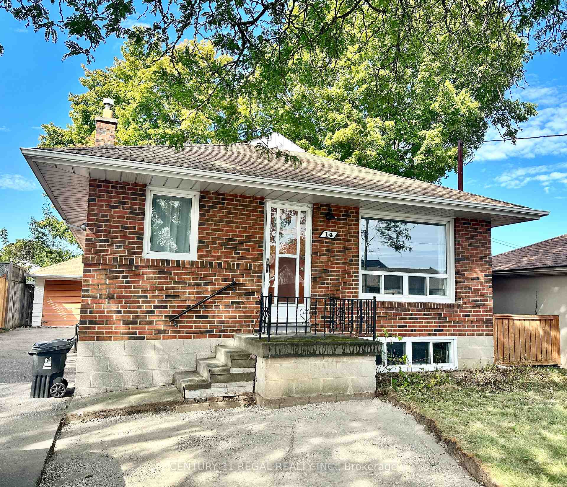 Front of Unit Main, 14 Reddins Road
