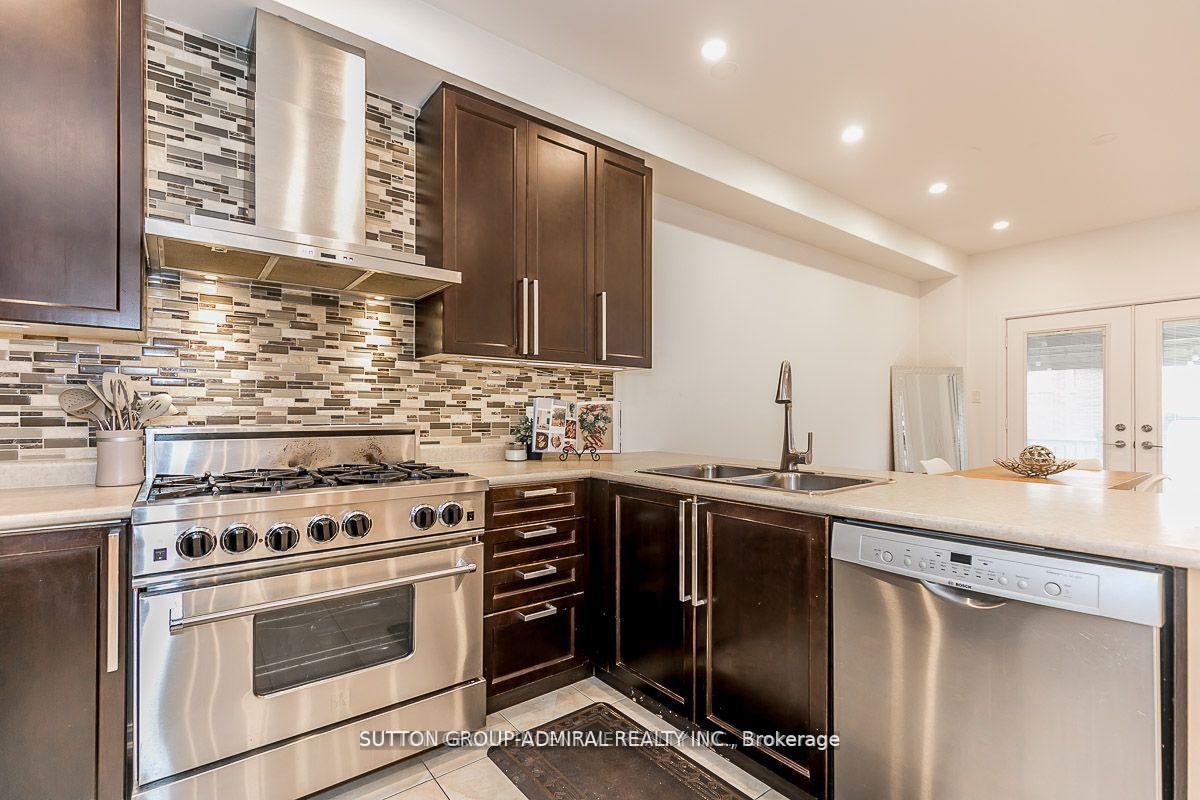Photo 17 of 67 Majesty Boulevard, Barrie, Innis-Shore — HOMEH