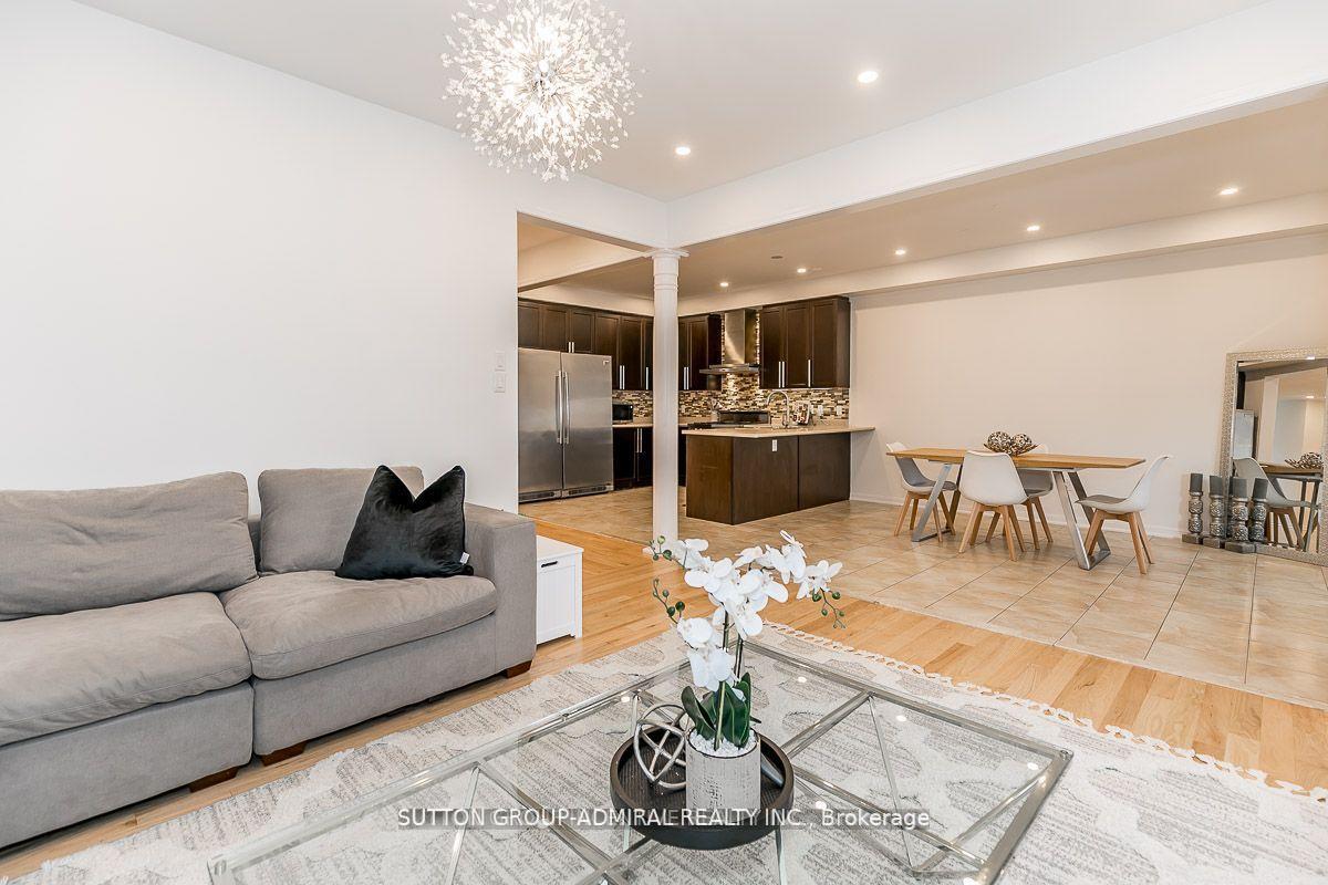 Photo 15 of 67 Majesty Boulevard, Barrie, Innis-Shore — HOMEH