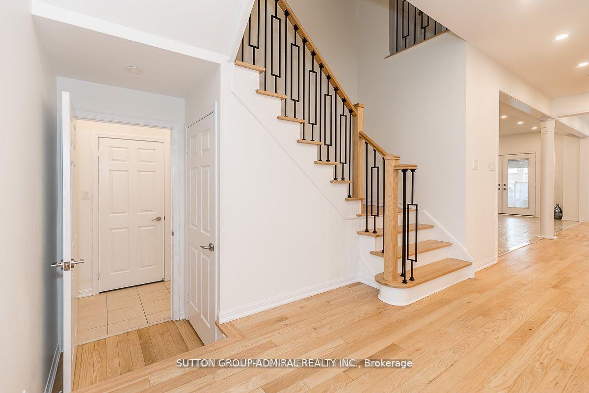 Photo 16 of 67 Majesty Boulevard, Barrie, Innis-Shore — HOMEH