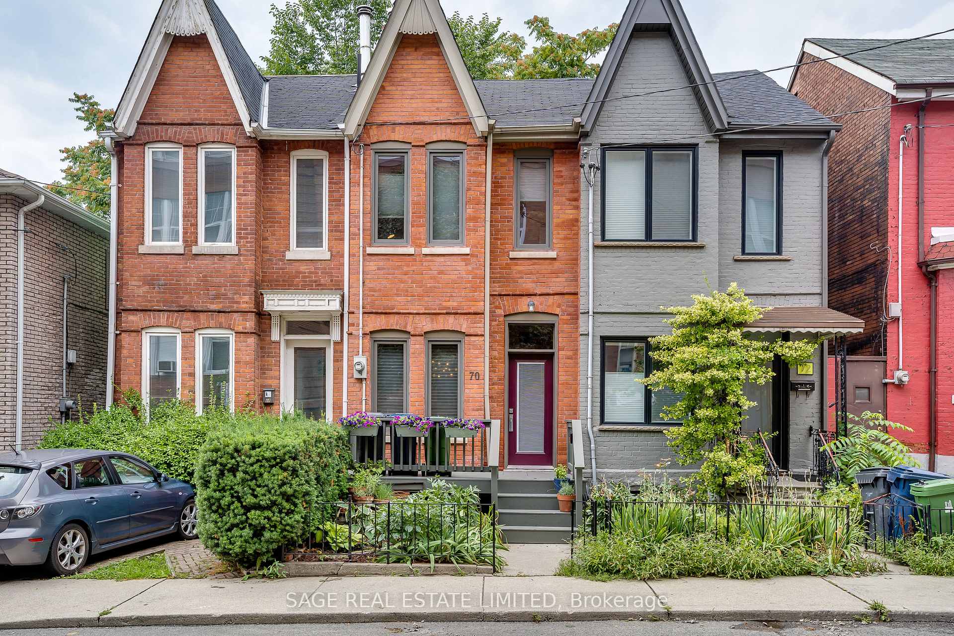 Photo 1 of Unit MAIN, 70 Manning Avenue, Toronto, Trinity-Bellwoods — HOMEH