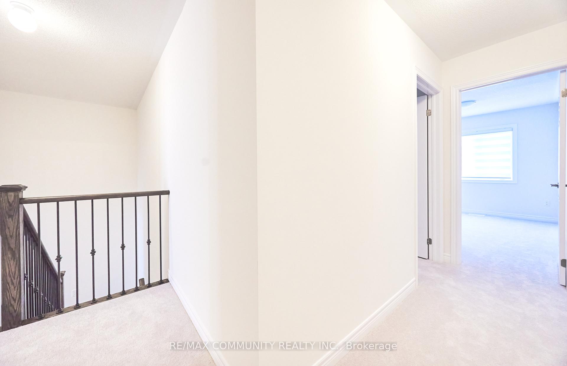Photo 16 of 1028 Crowsnest Hollow, Pickering, Rural Pickering — HOMEH
