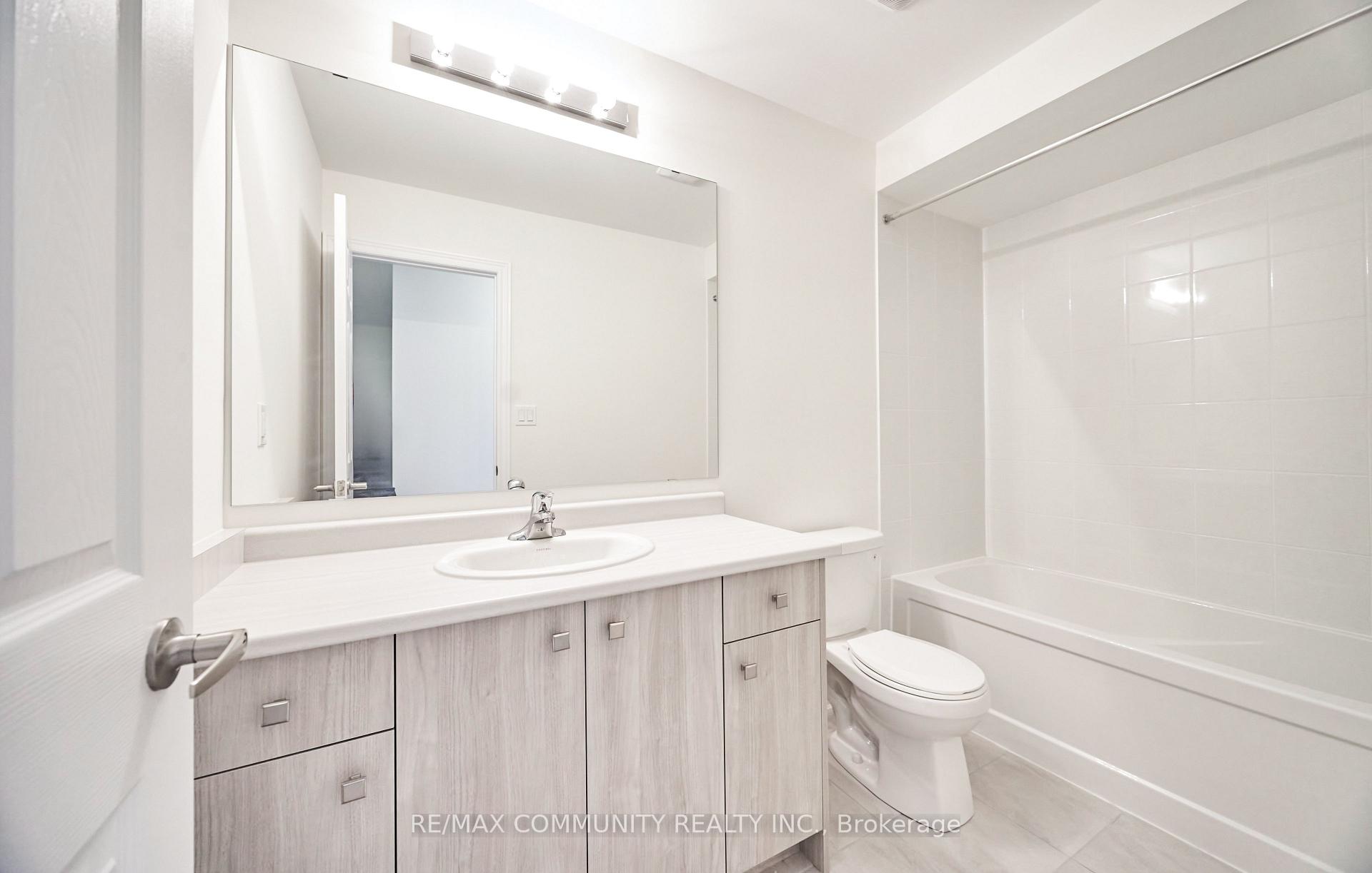 Photo 33 of 1028 Crowsnest Hollow, Pickering, Rural Pickering — HOMEH