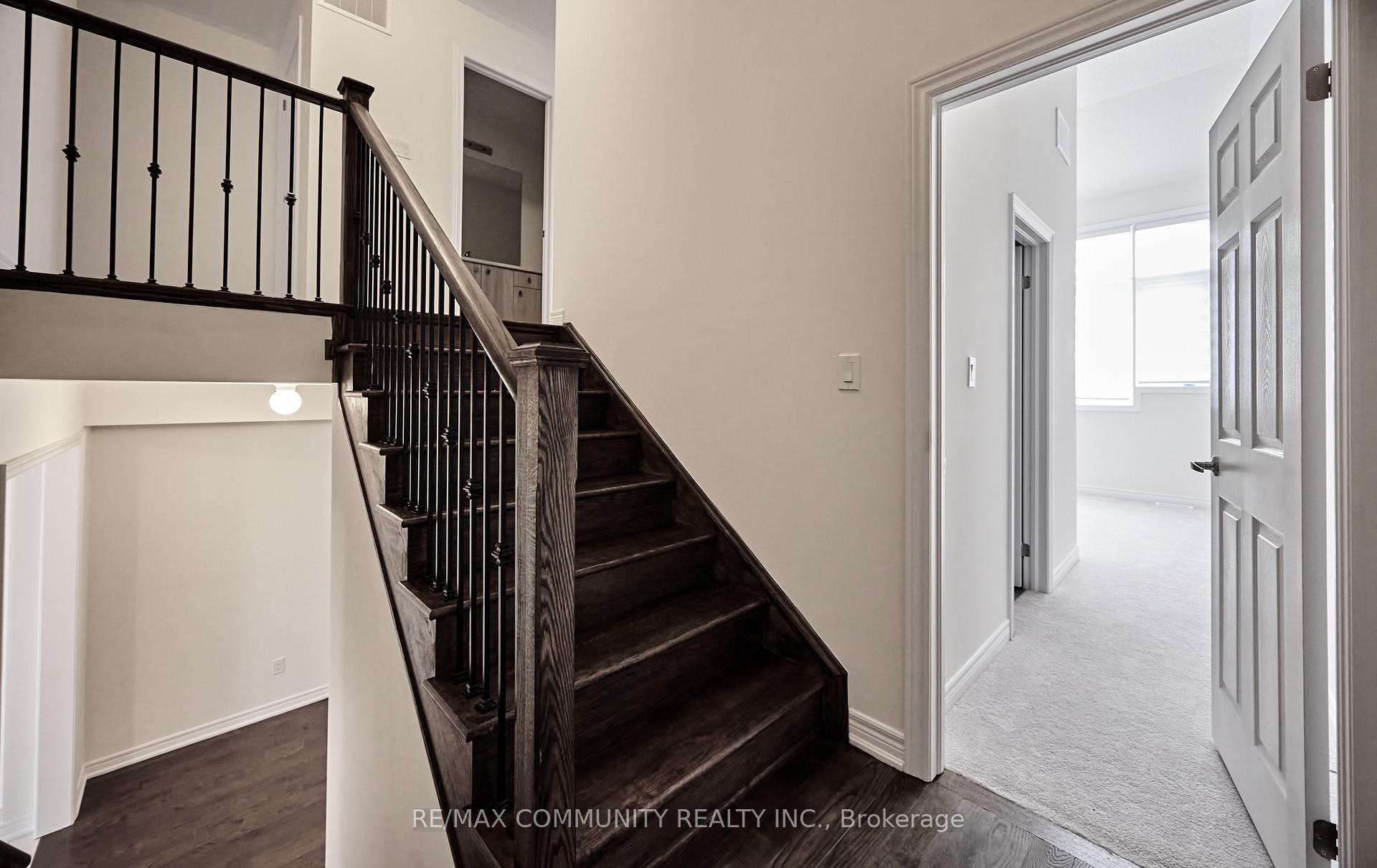 Photo 30 of 1028 Crowsnest Hollow, Pickering, Rural Pickering — HOMEH