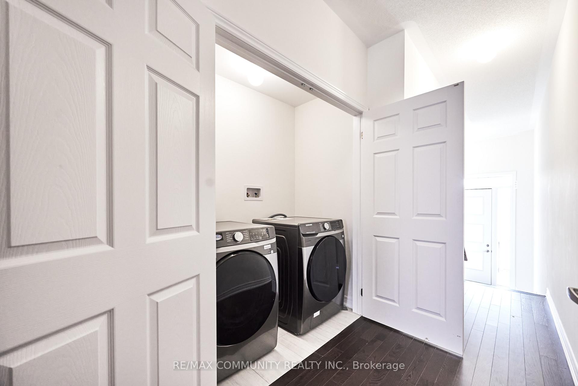 Photo 15 of 1028 Crowsnest Hollow, Pickering, Rural Pickering — HOMEH