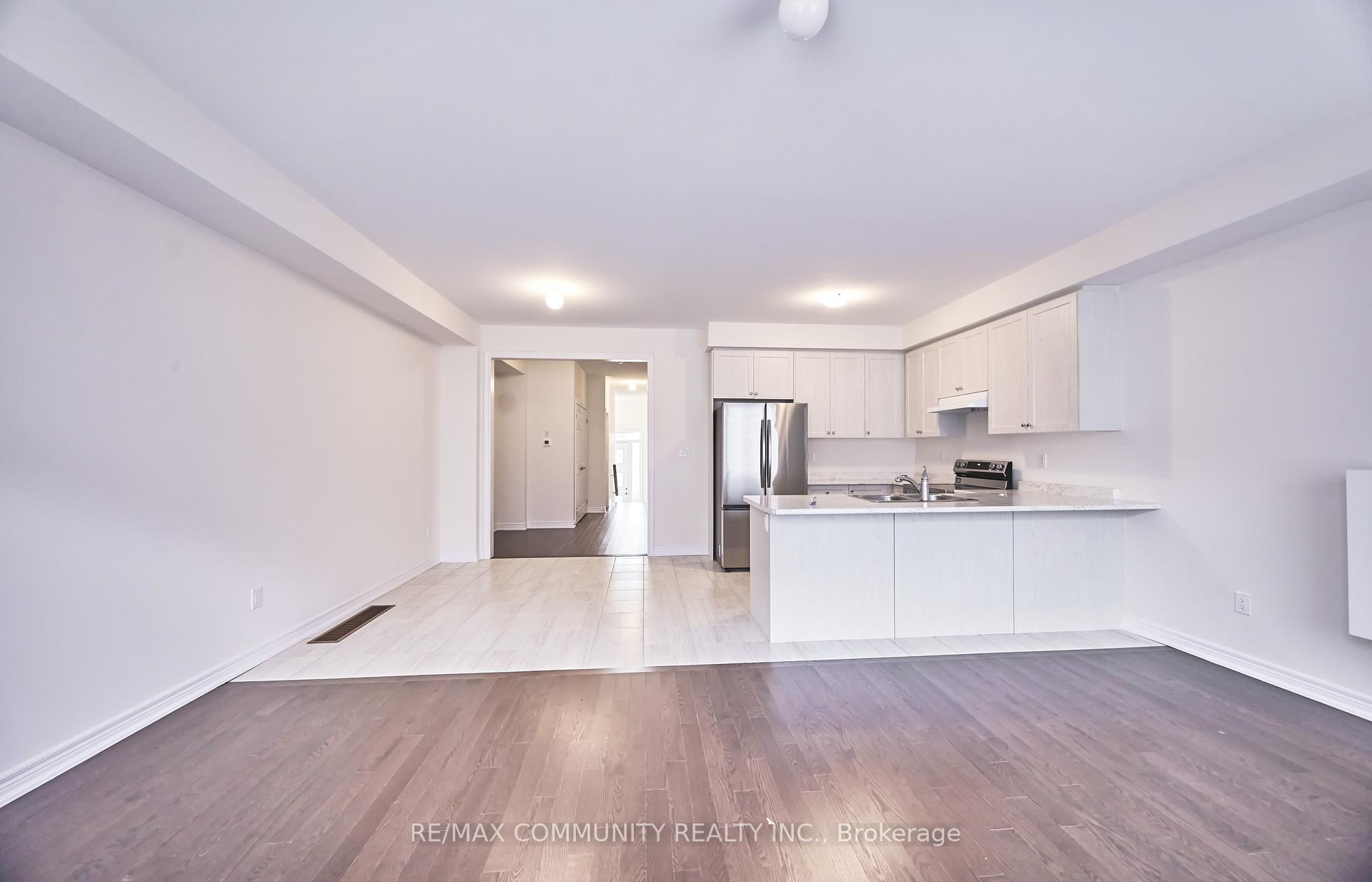 Photo 18 of 1028 Crowsnest Hollow, Pickering, Rural Pickering — HOMEH