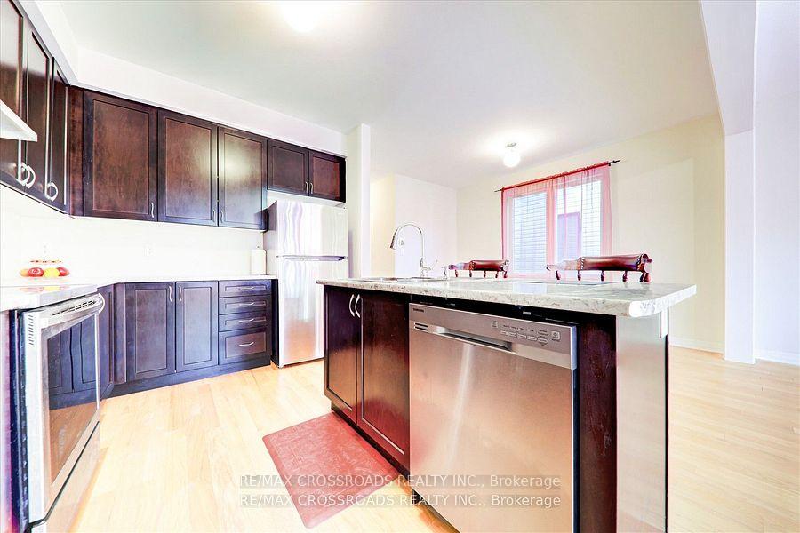 Photo 12 of 67 Crows Nest Lane, Clarington, Bowmanville — HOMEH