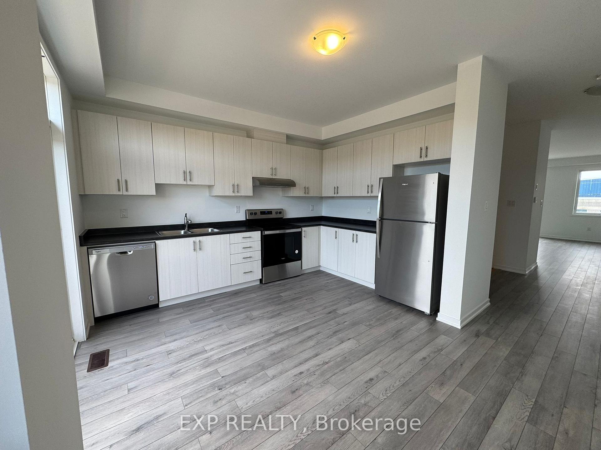 Photo 4 of 223 Monarch Avenue, Ajax, South West — HOMEH