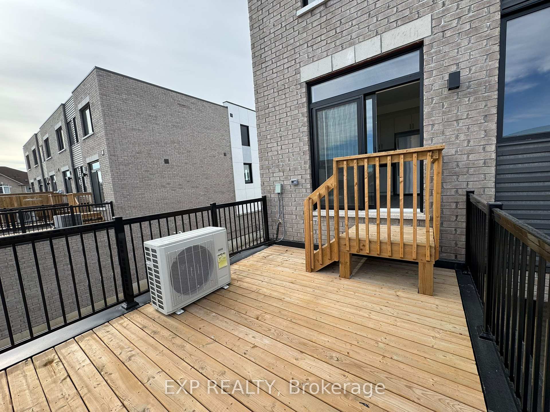 Photo 20 of 223 Monarch Avenue, Ajax, South West — HOMEH