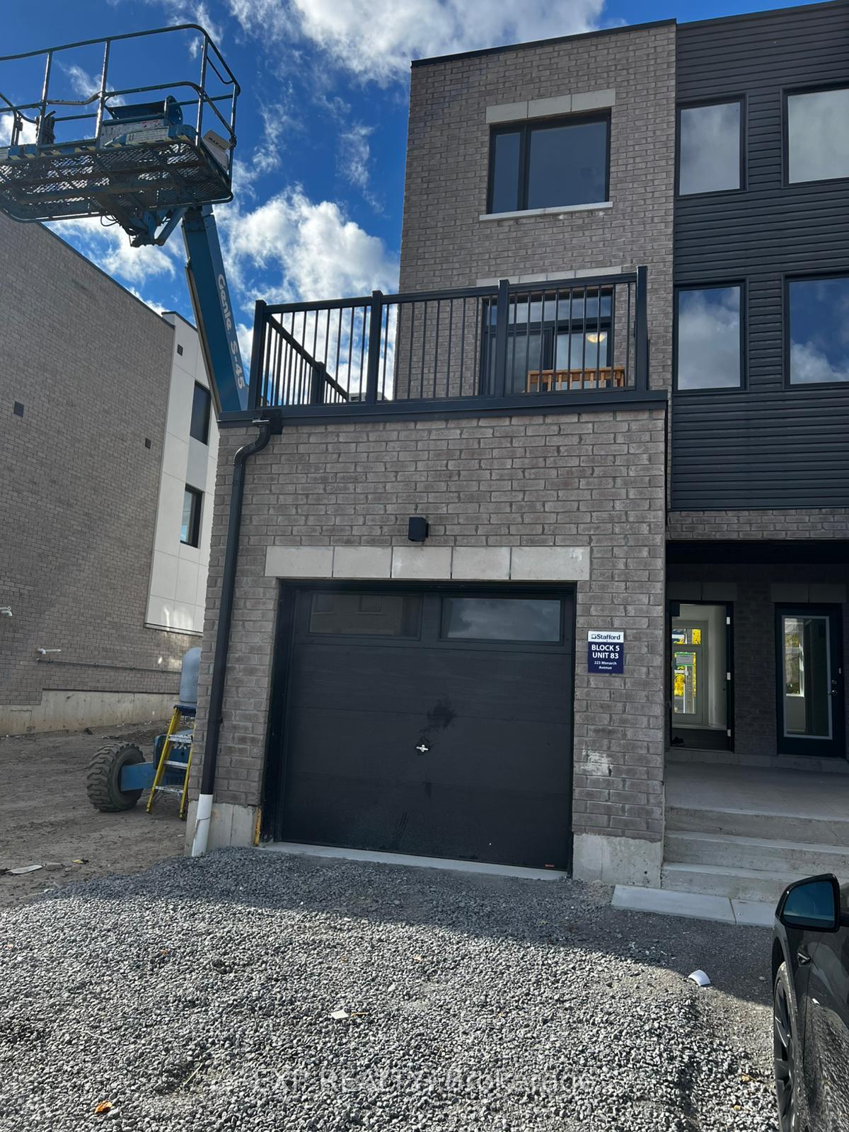 Photo 15 of 223 Monarch Avenue, Ajax, South West — HOMEH