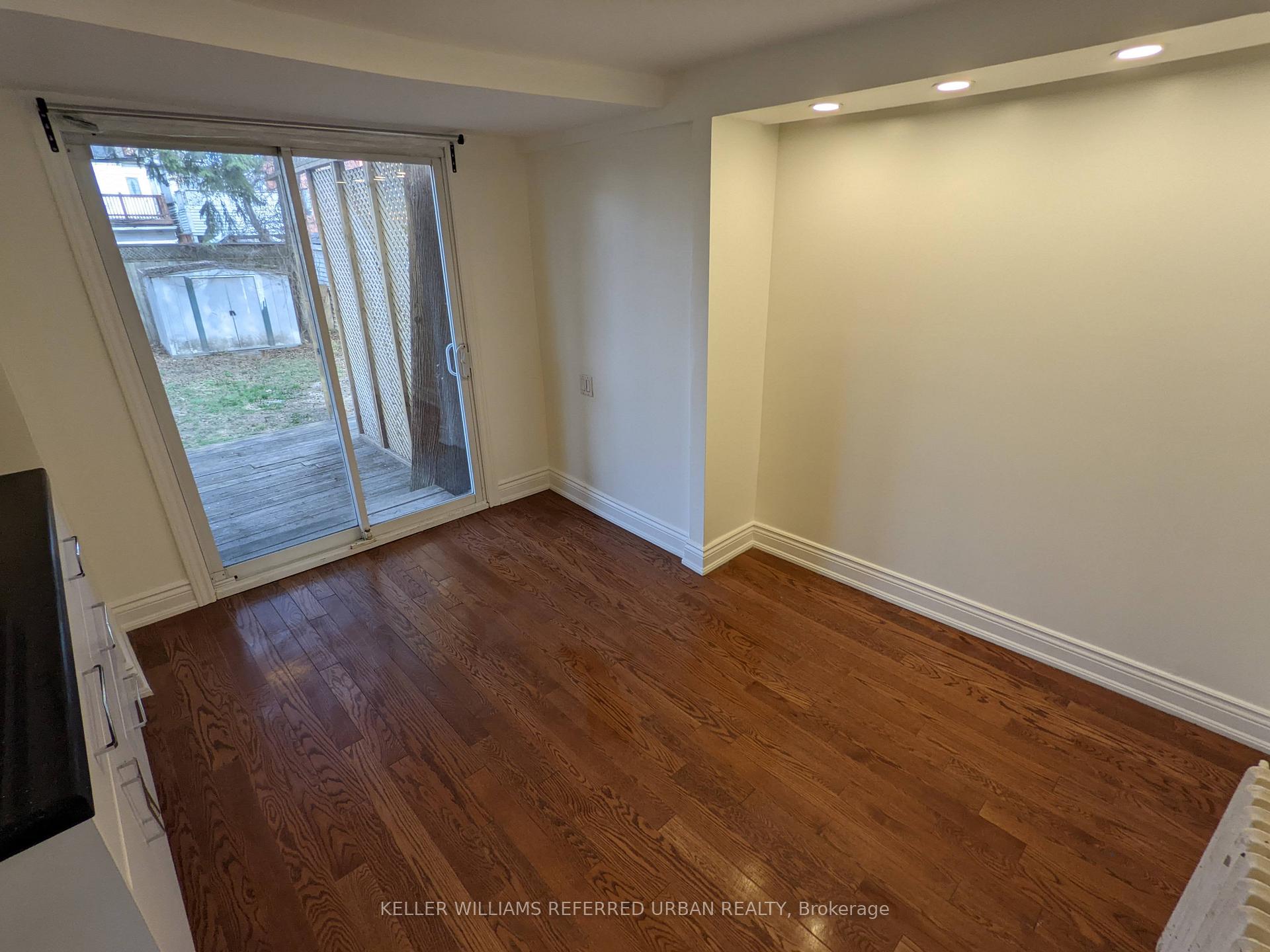 Photo 10 of Unit Main, 239 Rhodes Avenue, Toronto, Greenwood-Coxwell — HOMEH