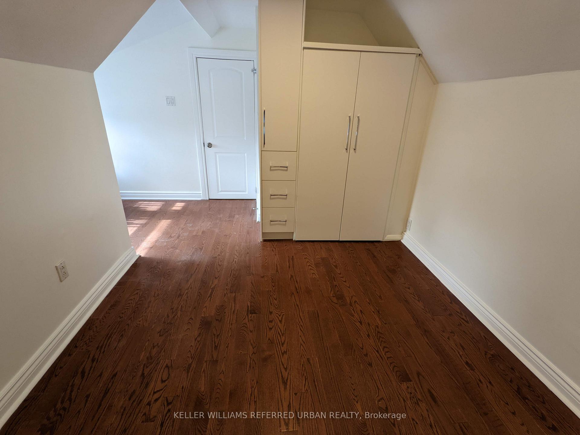Photo 19 of Unit Main, 239 Rhodes Avenue, Toronto, Greenwood-Coxwell — HOMEH