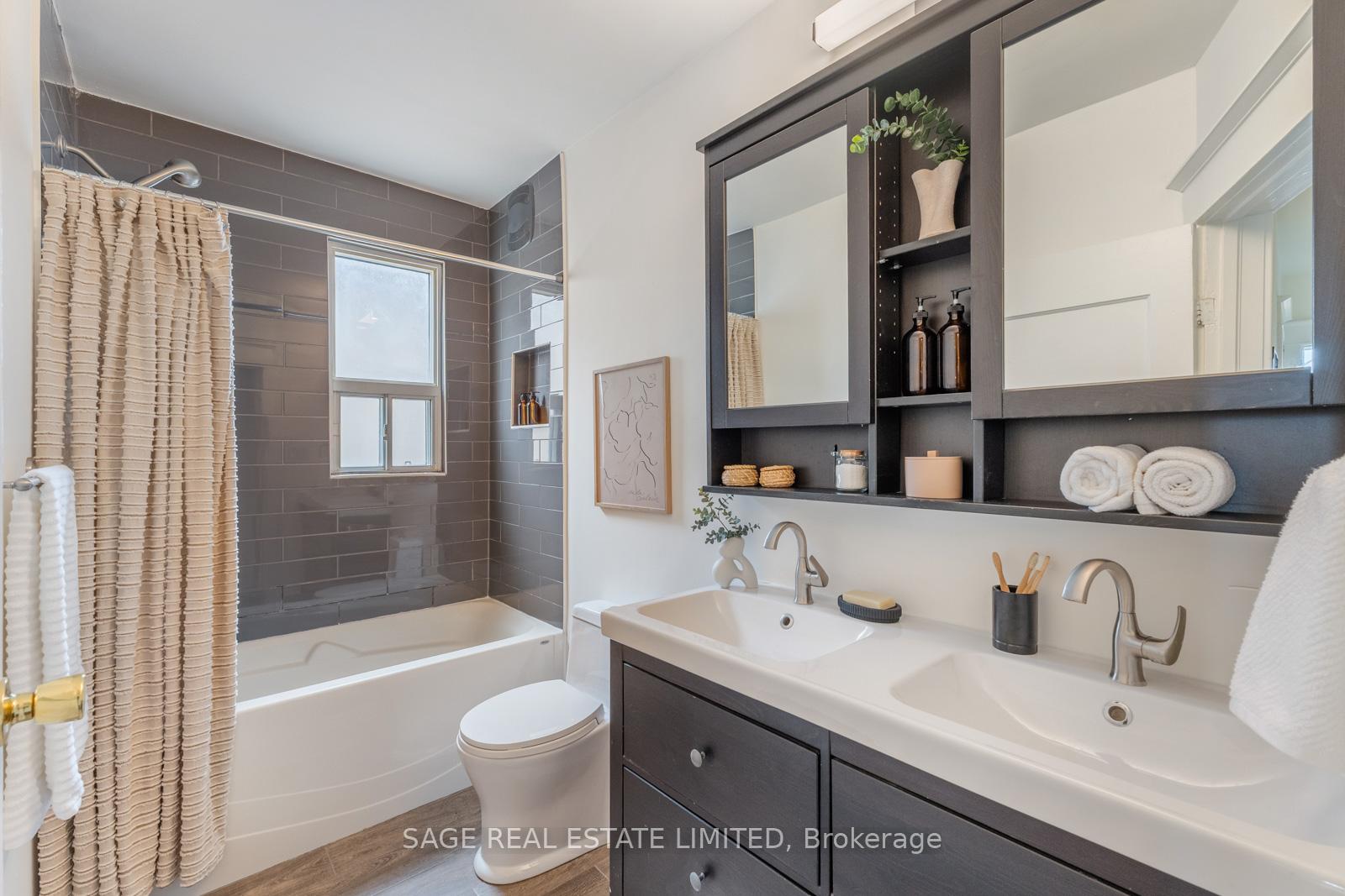 Photo 37 of 80 Rosevear Avenue, Toronto, Crescent Town — HOMEH
