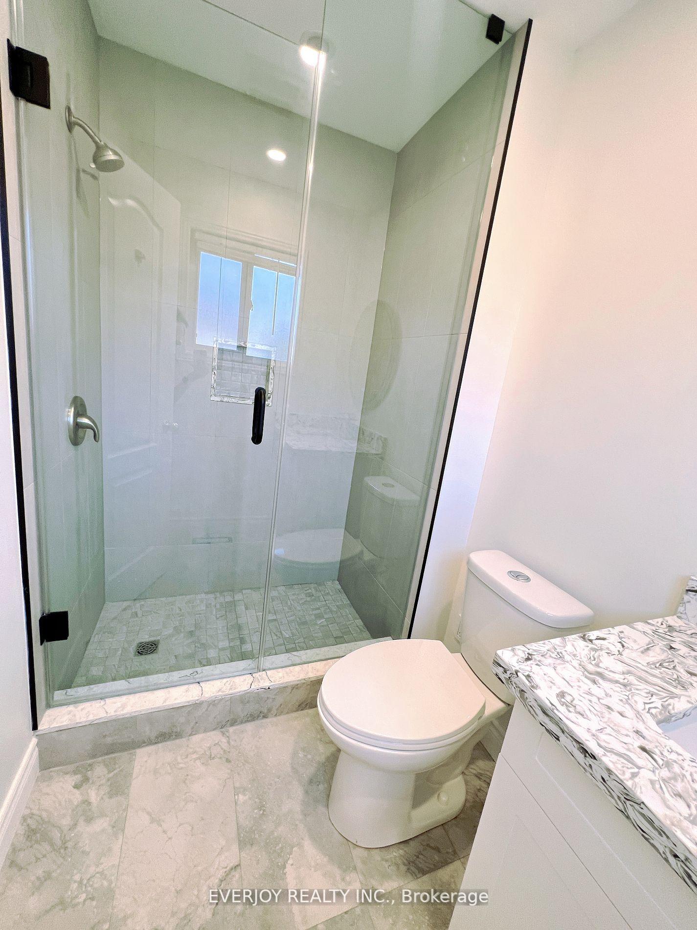 Photo 7 of 107 Warren Bradley Street, Markham, Berczy — HOMEH