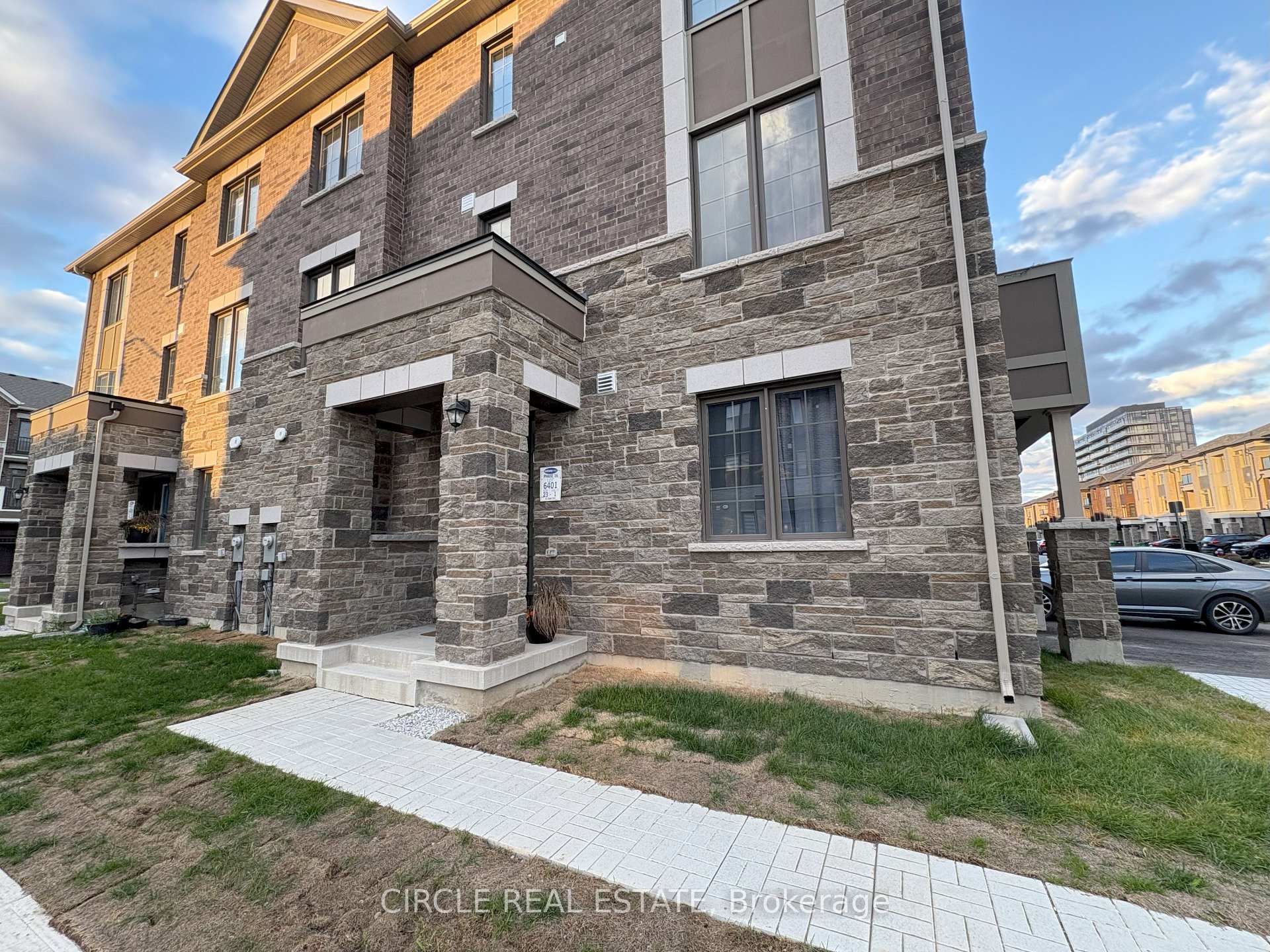 Photo 1 of 151 Keppel Circle, Brampton, Northwest Brampton — HOMEH