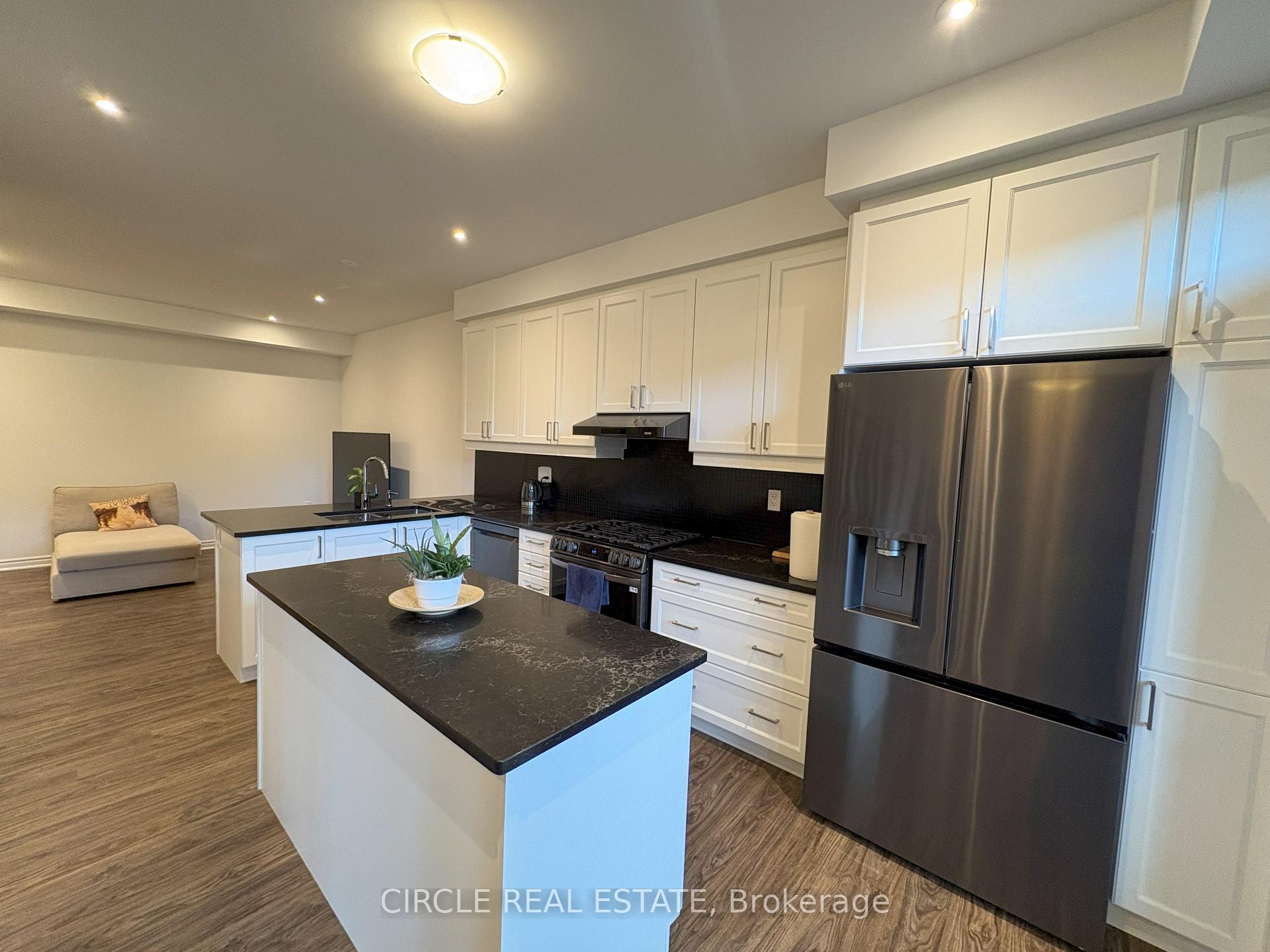 Photo 16 of 151 Keppel Circle, Brampton, Northwest Brampton — HOMEH