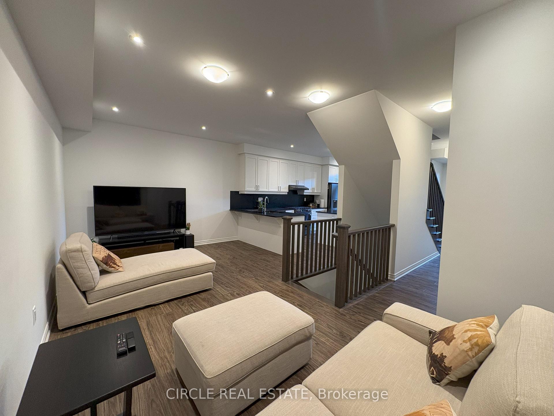 Photo 18 of 151 Keppel Circle, Brampton, Northwest Brampton — HOMEH